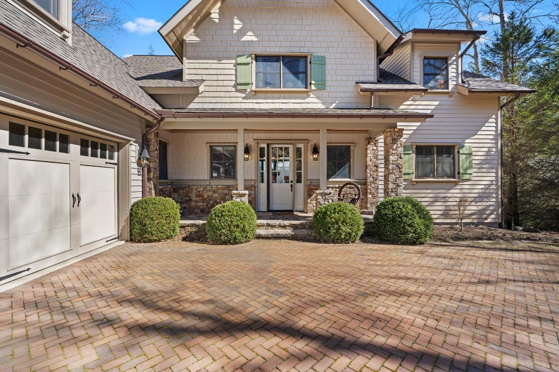 632 Garnet Rock Trail