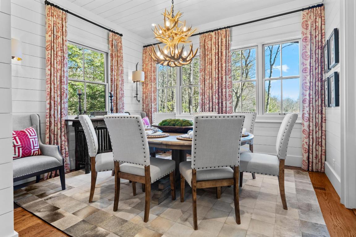 632 Garnet Rock Trail