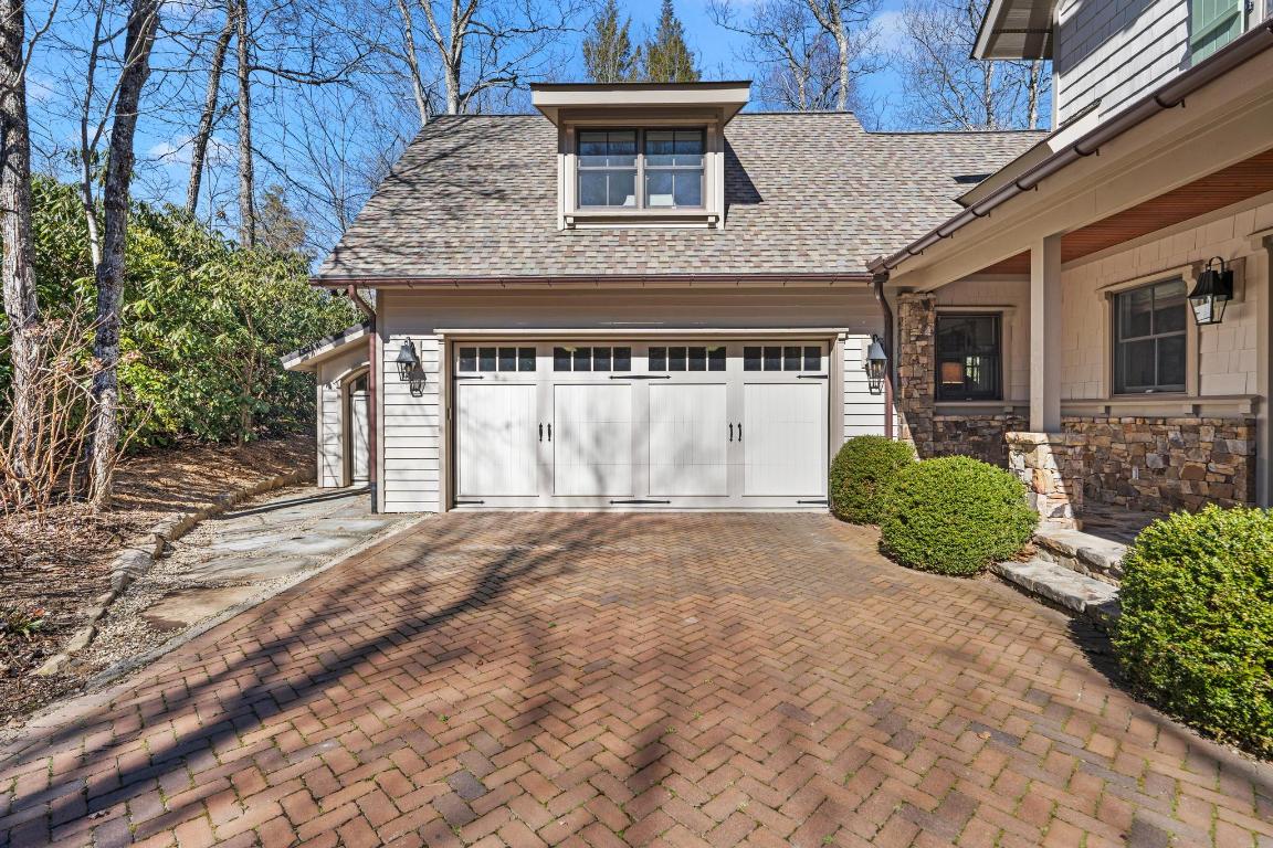 632 Garnet Rock Trail