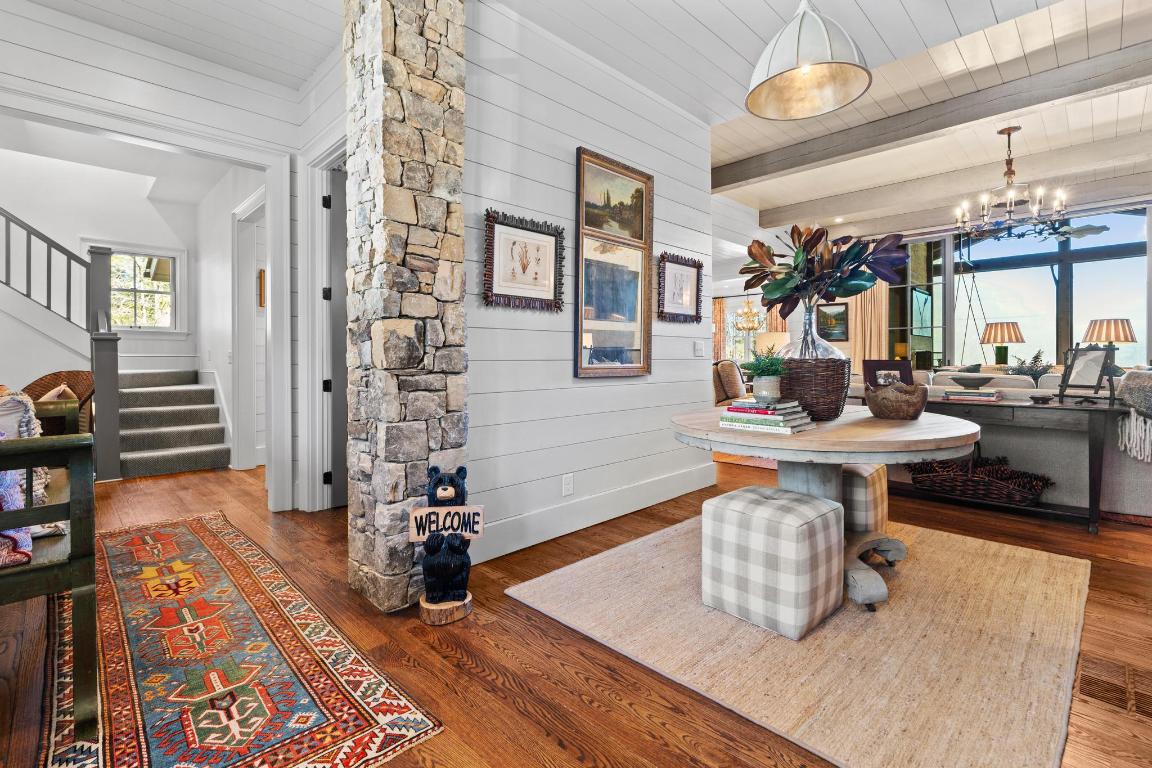 632 Garnet Rock Trail