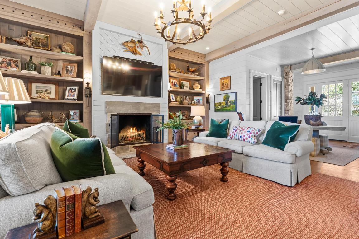 632 Garnet Rock Trail