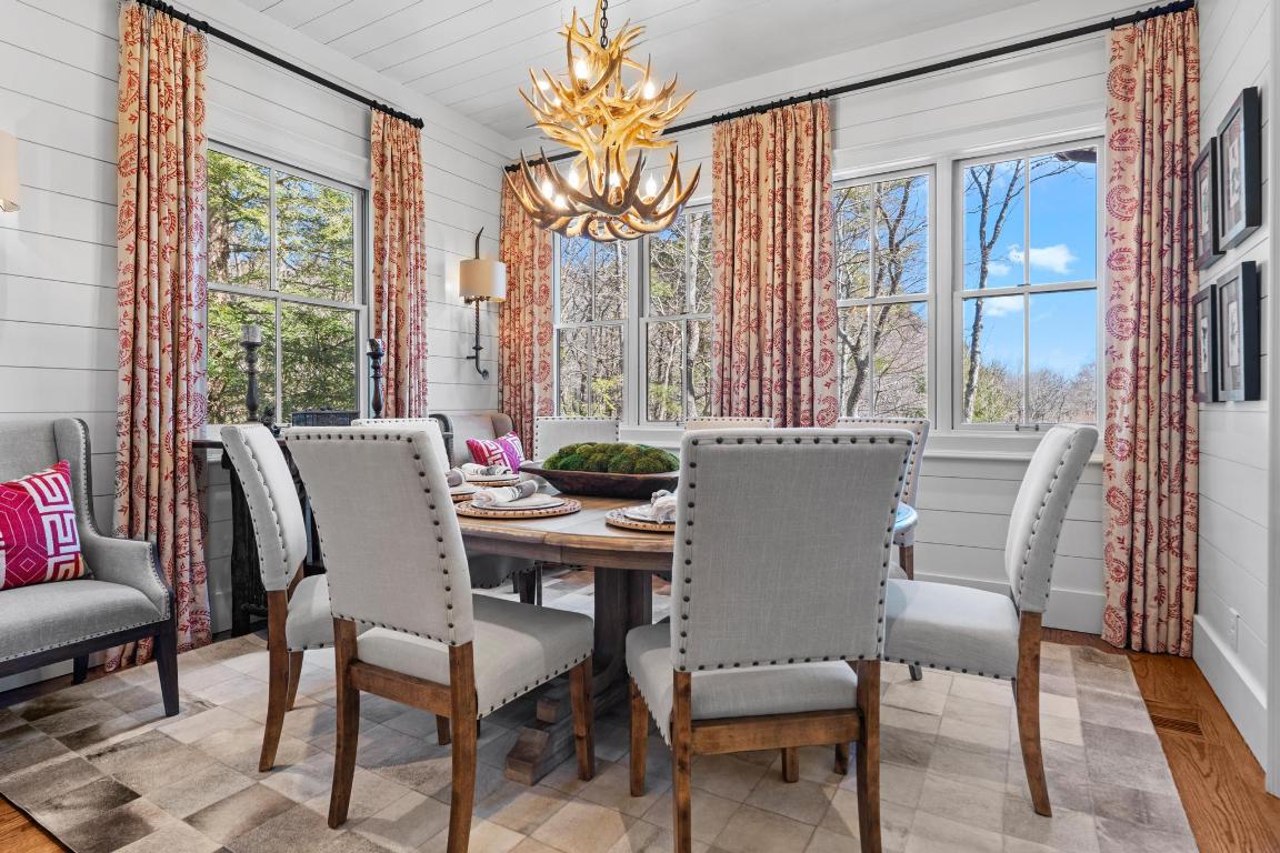 632 Garnet Rock Trail