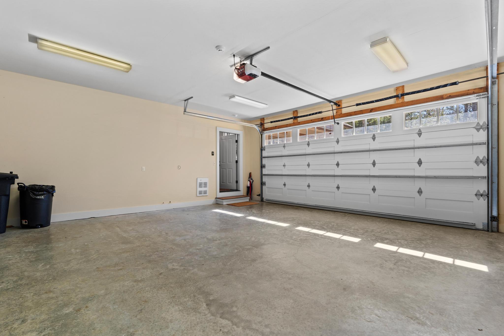 632 Garnet Rock Trail