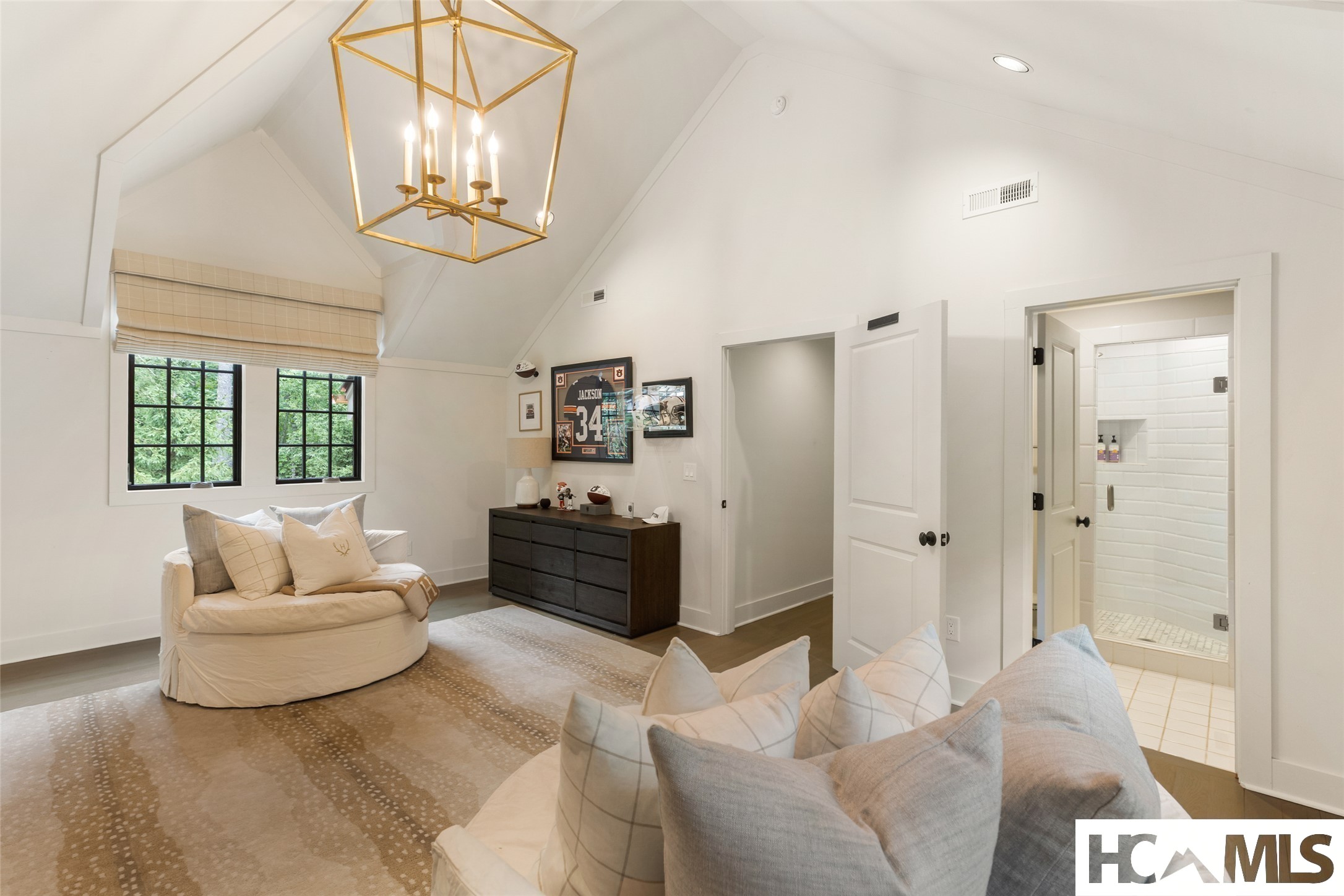288 Cherokee View