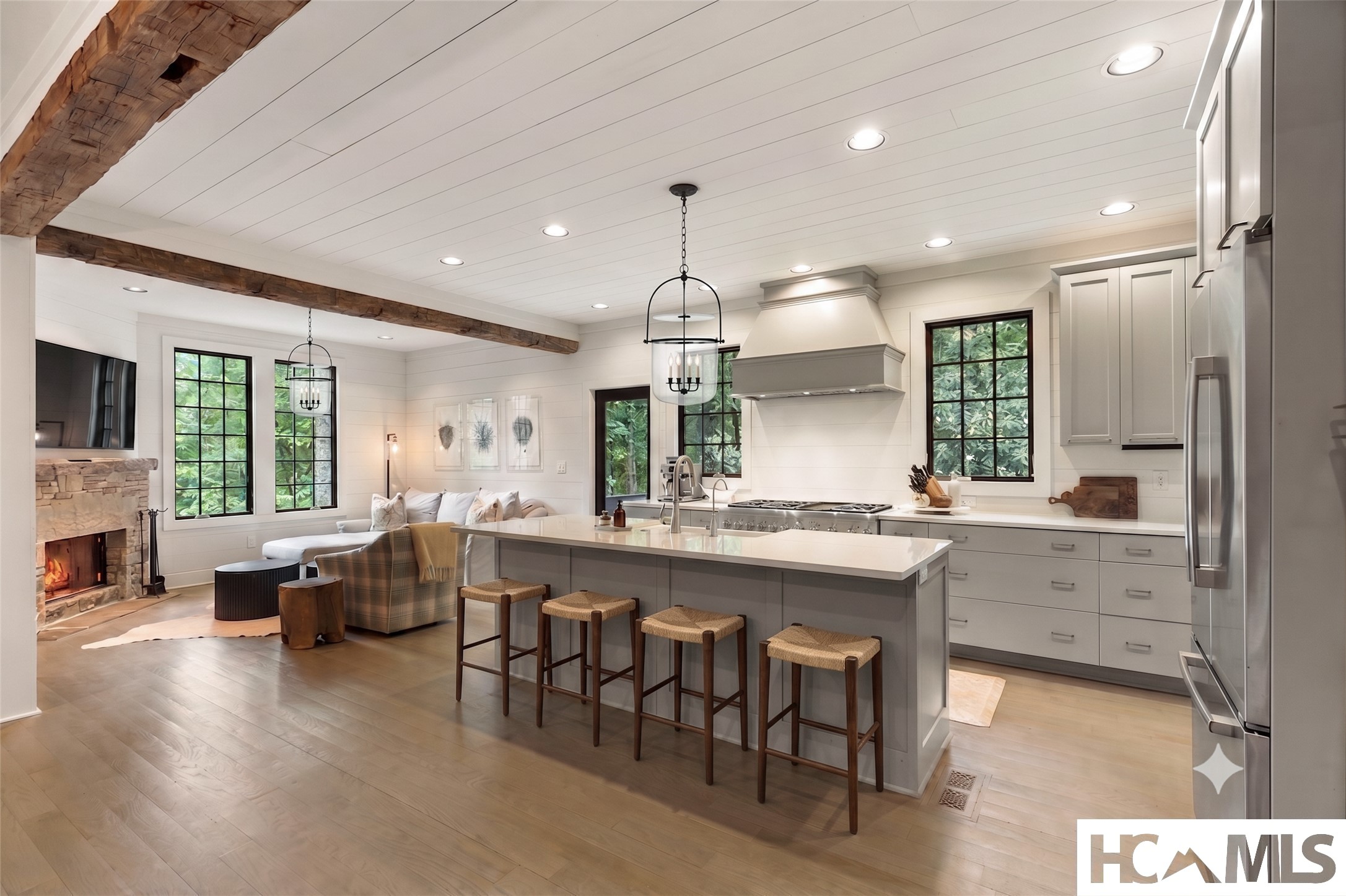 288 Cherokee View
