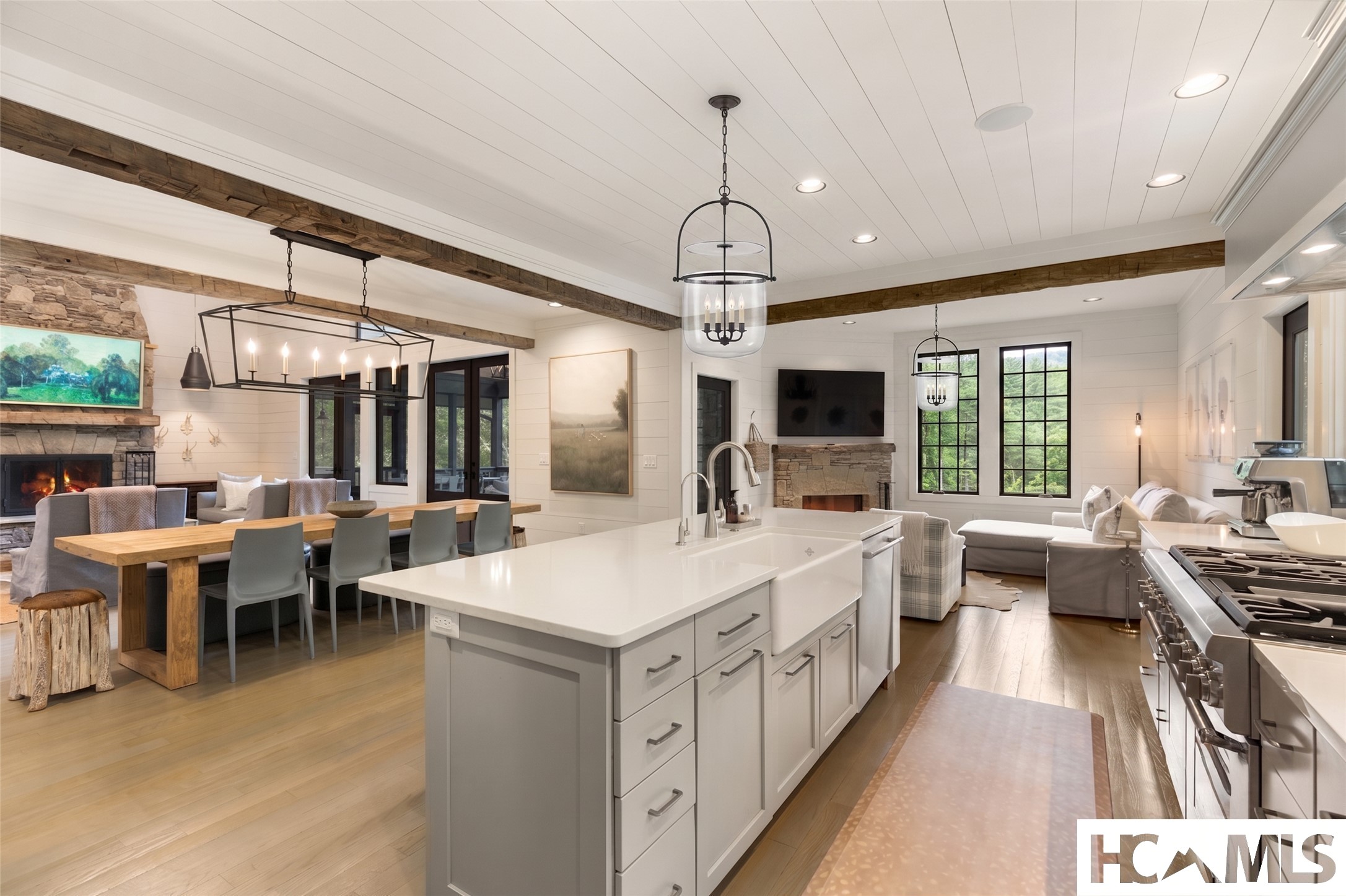 288 Cherokee View