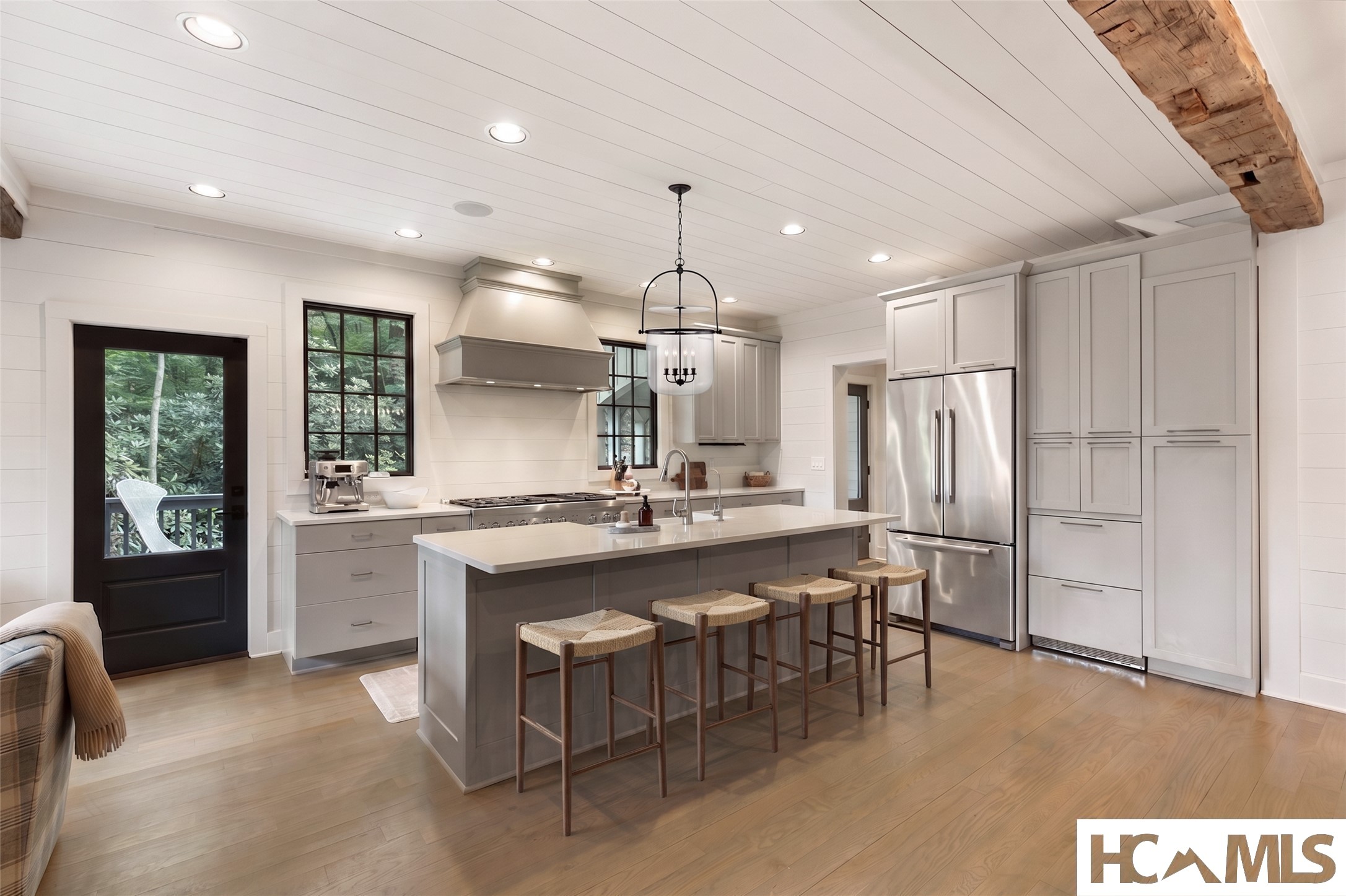 288 Cherokee View