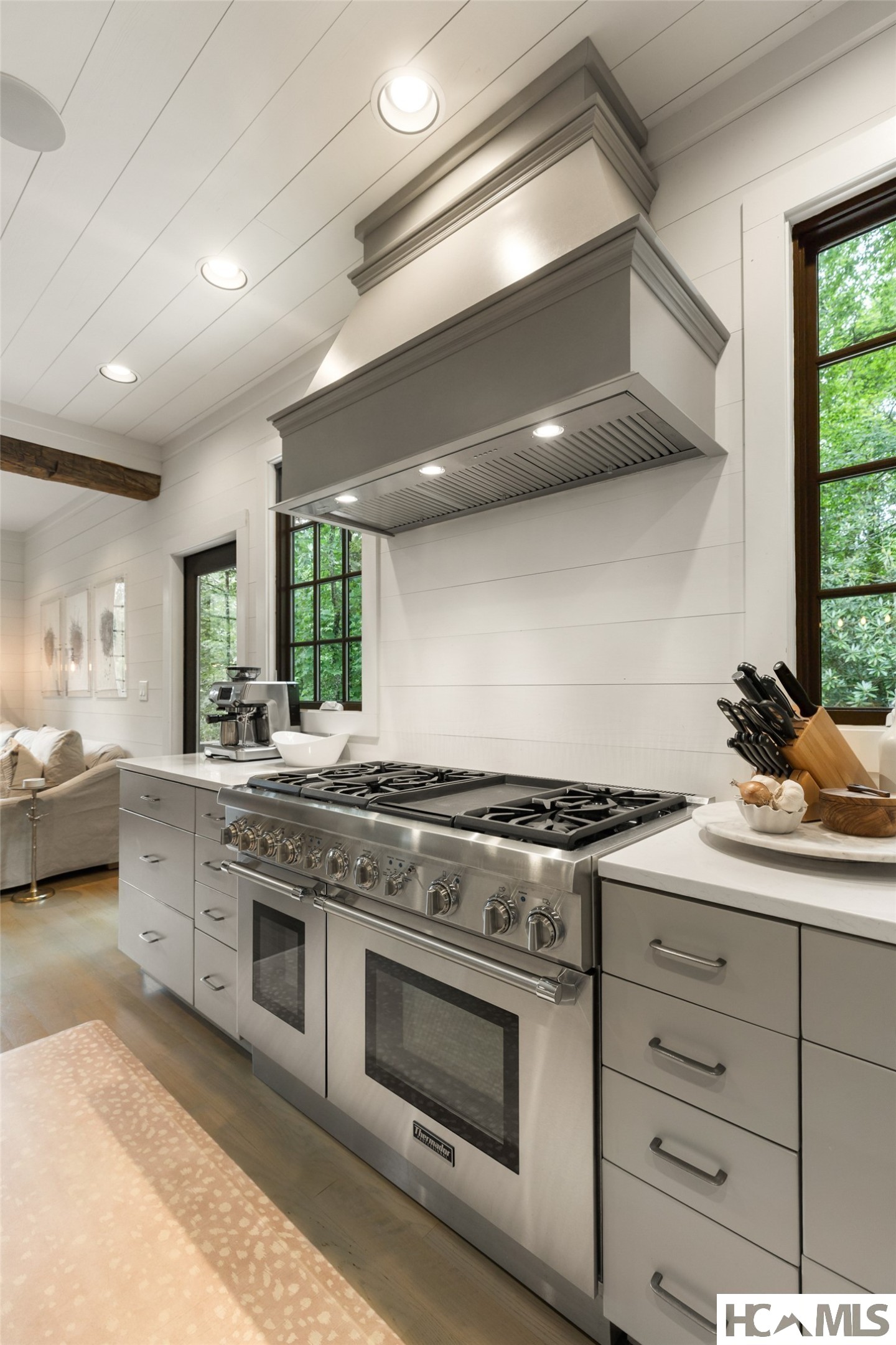 288 Cherokee View