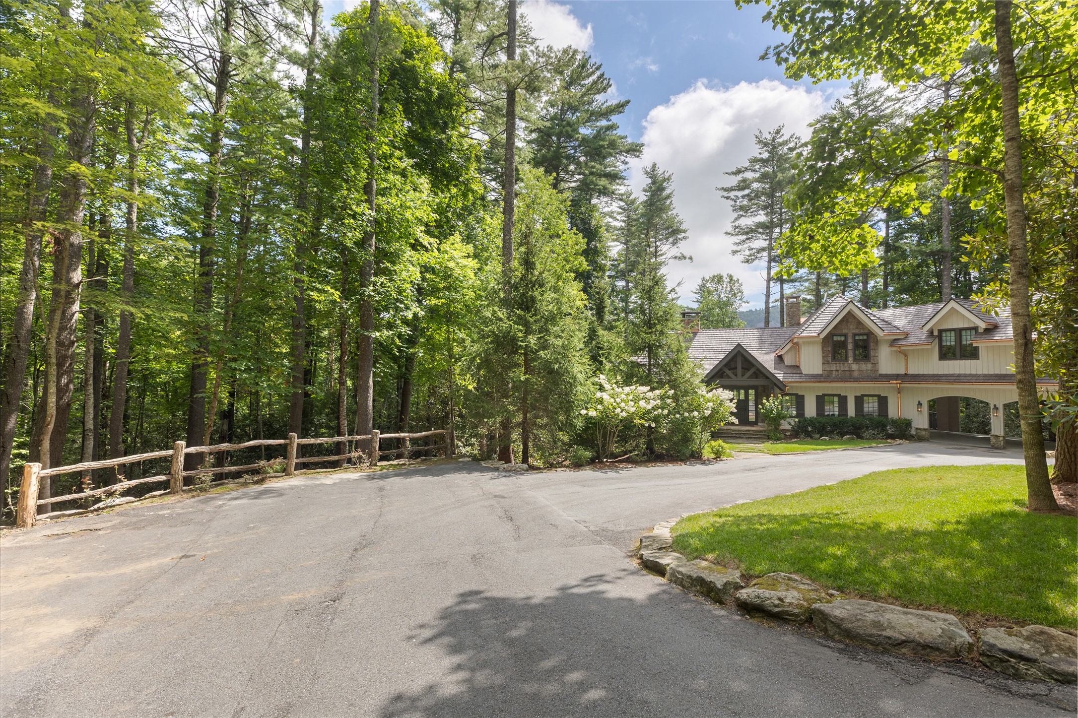 288 Cherokee View