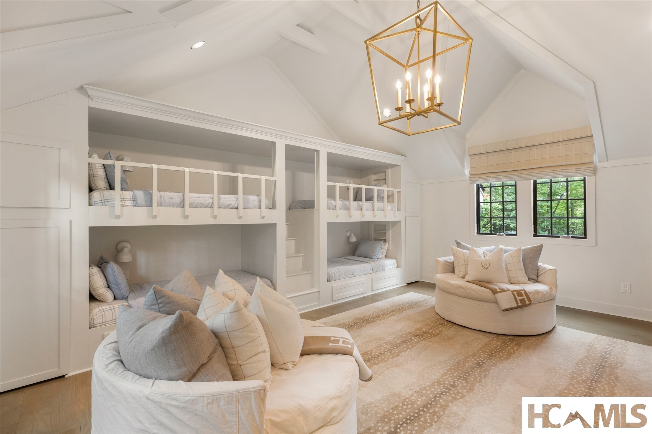 288 Cherokee View