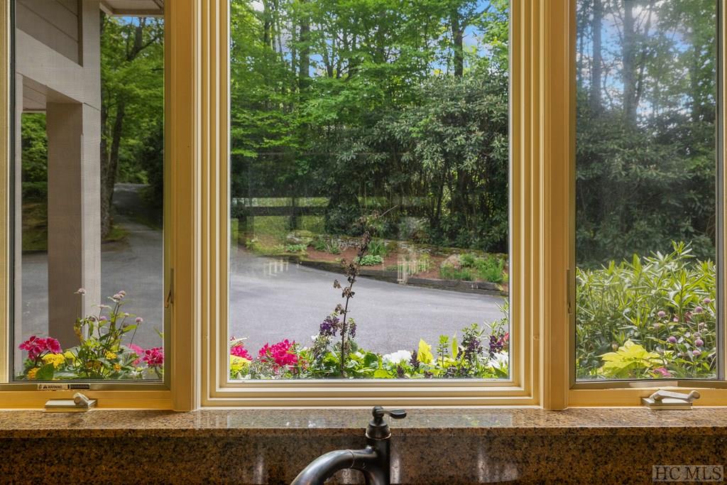 194 Big Bear Pen Lane