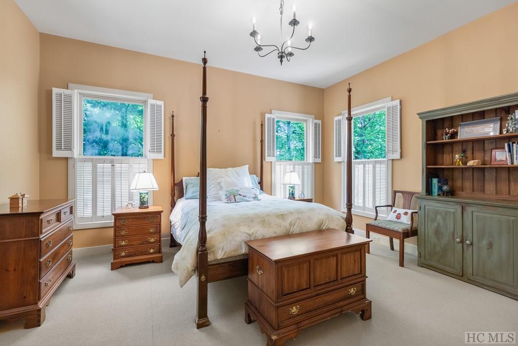 194 Big Bear Pen Lane