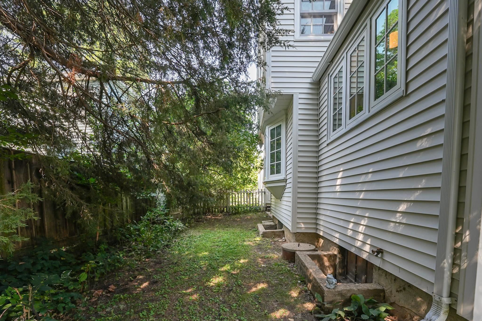 166 Kensington Drive