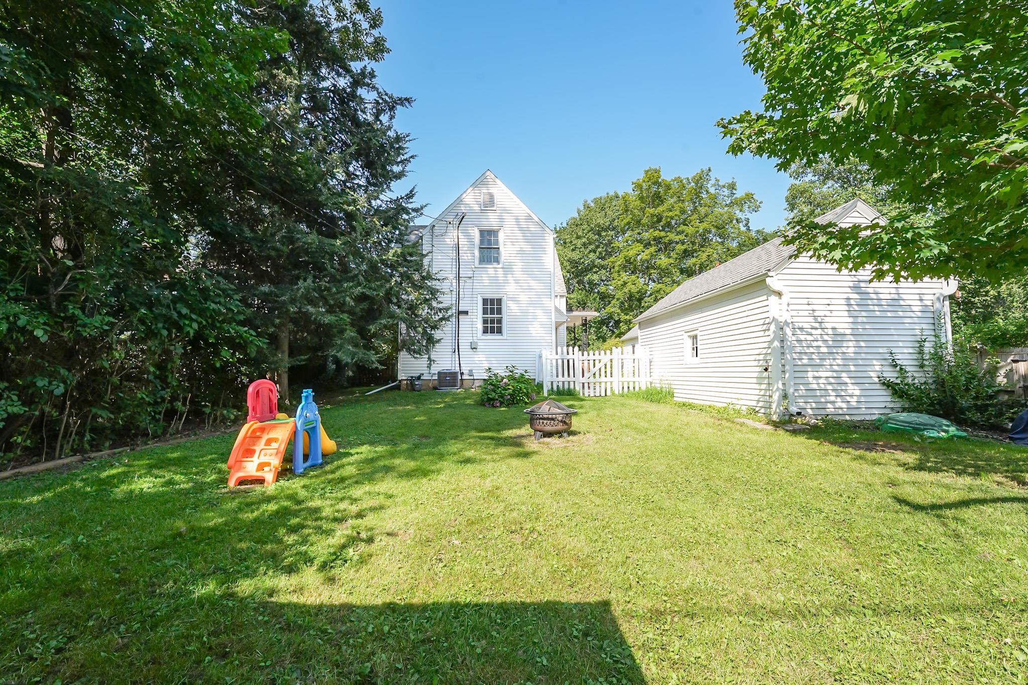 166 Kensington Drive