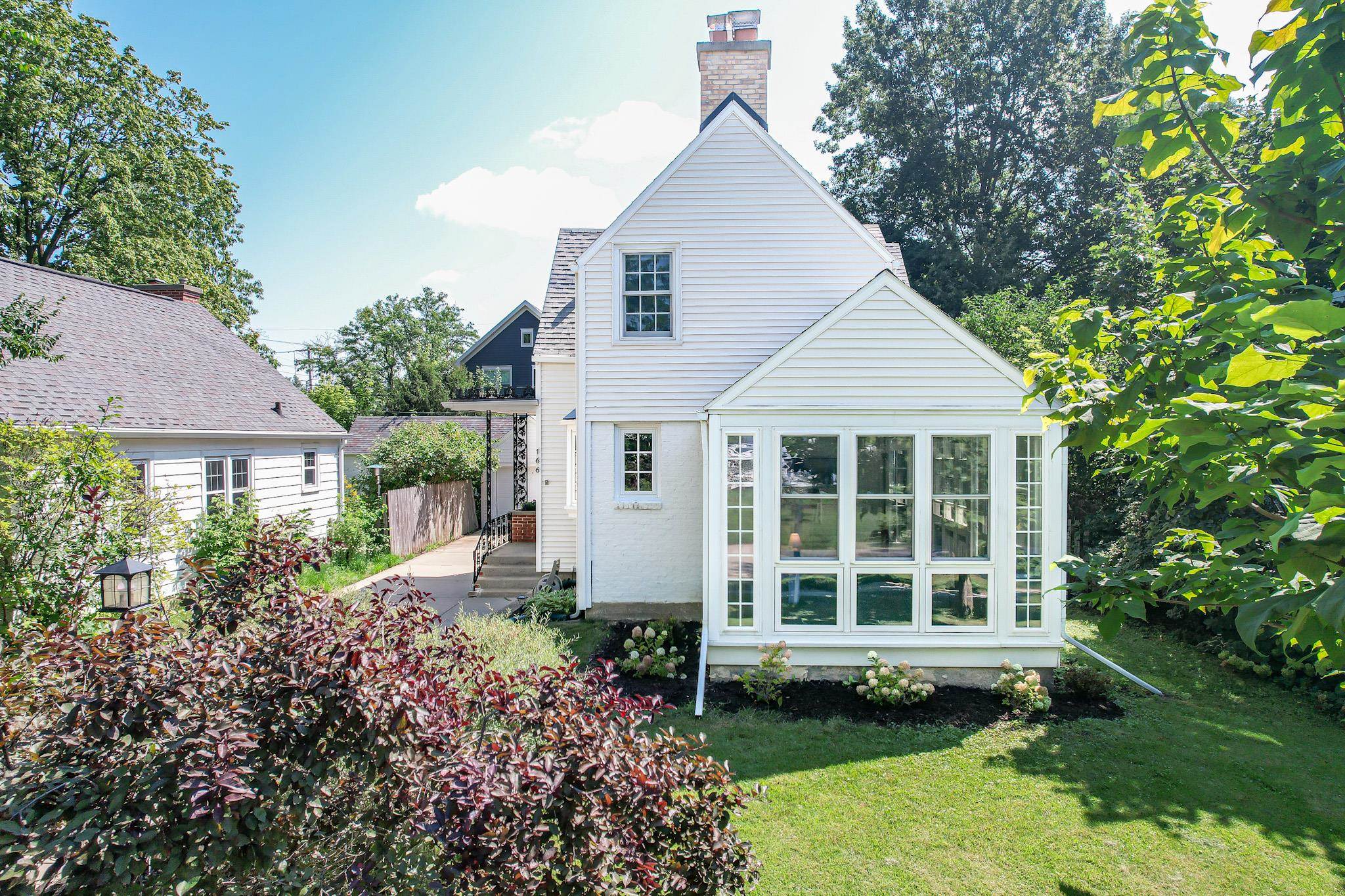 166 Kensington Drive