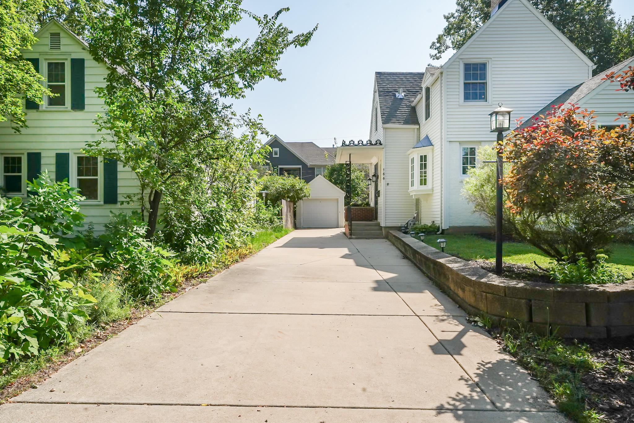 166 Kensington Drive