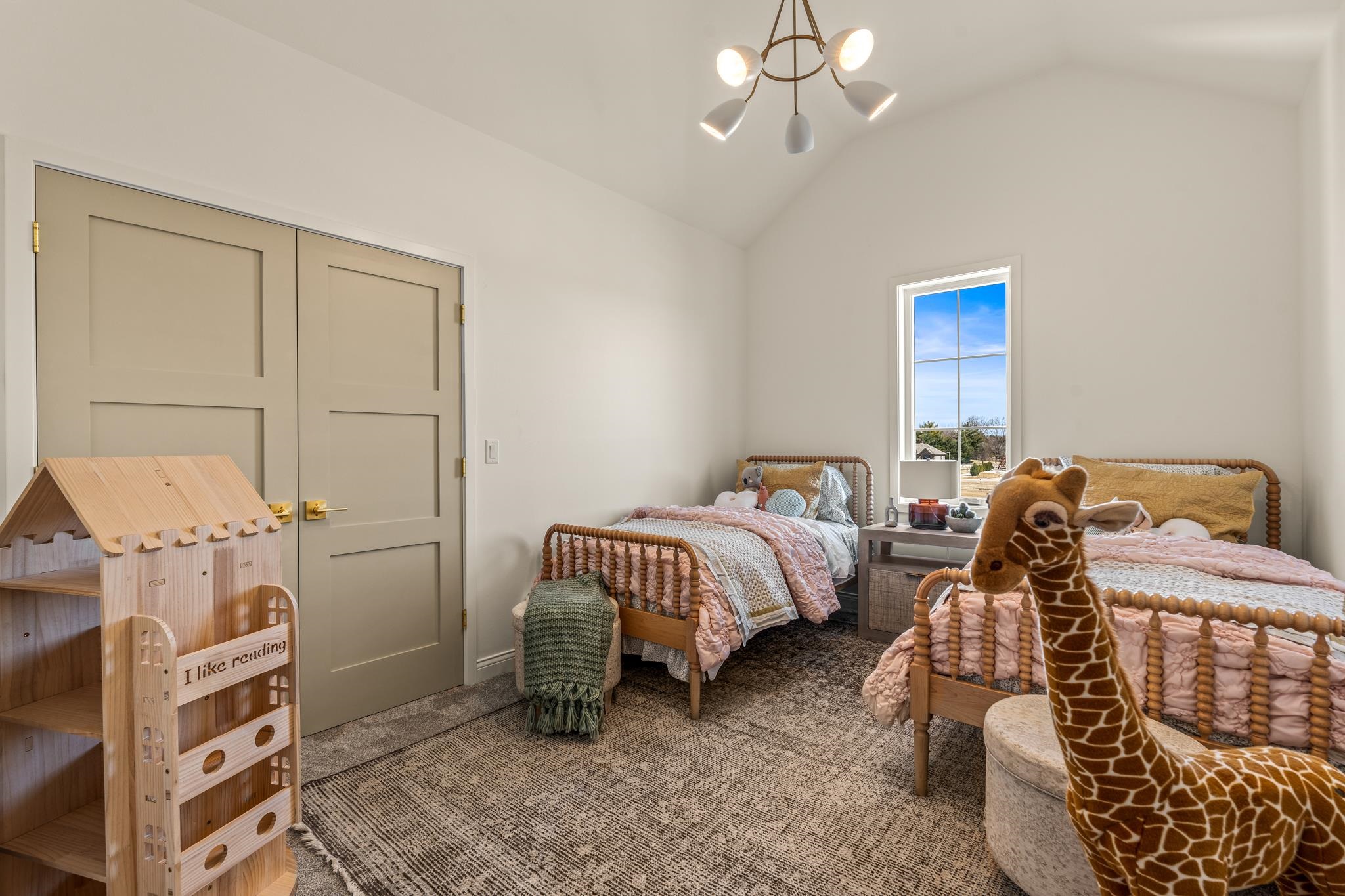 6835 Angelica Trail