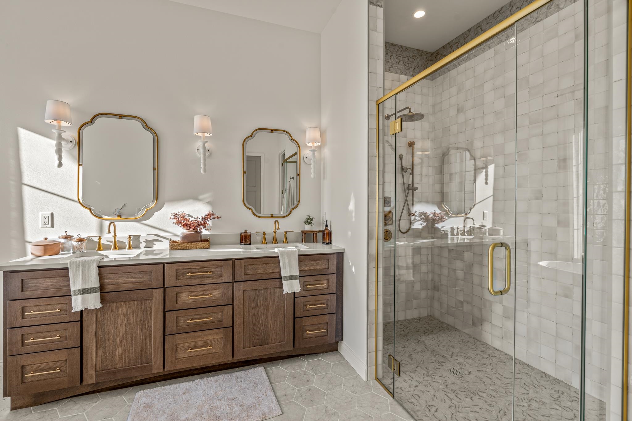 6835 Angelica Trail