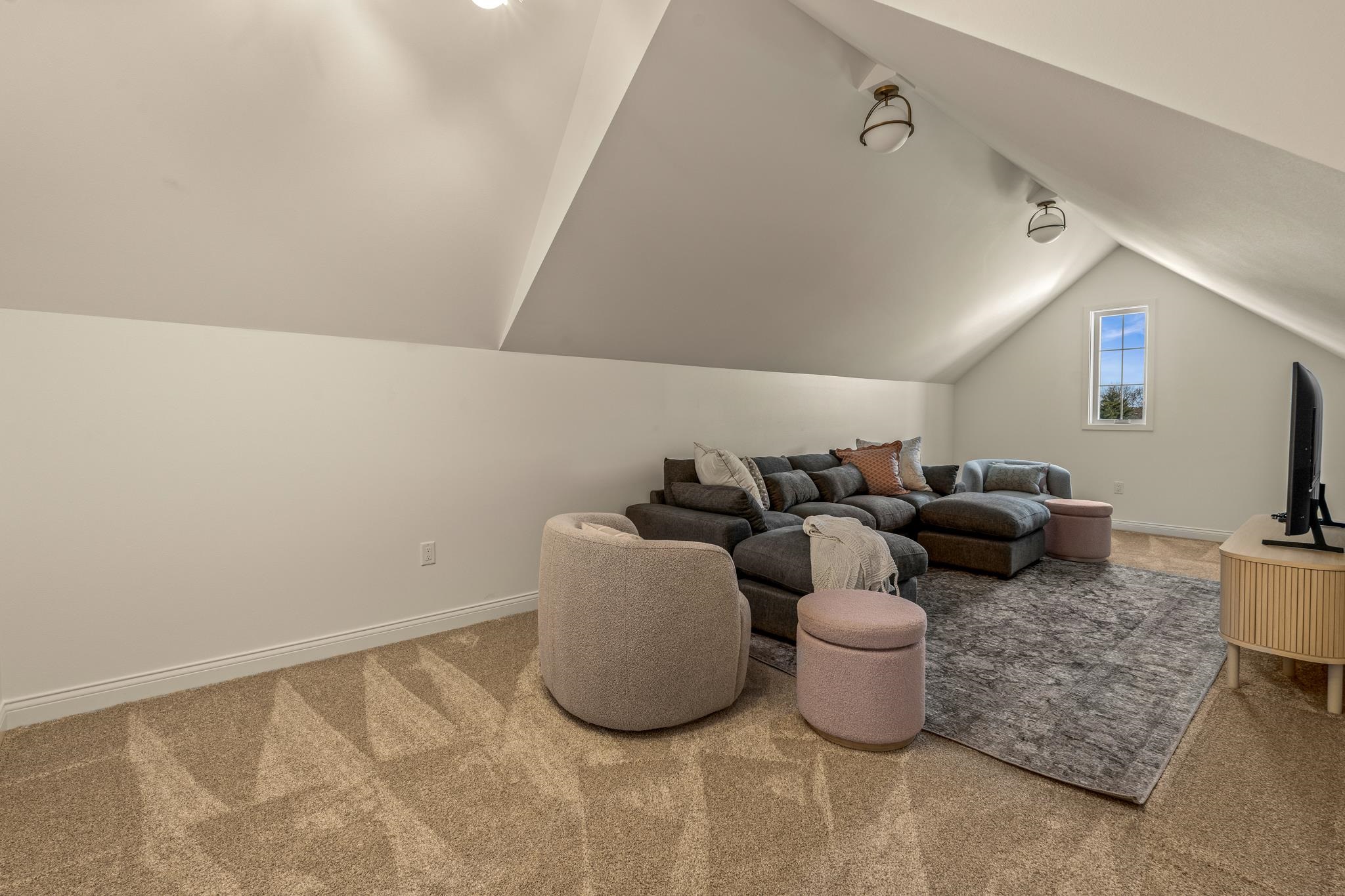6835 Angelica Trail