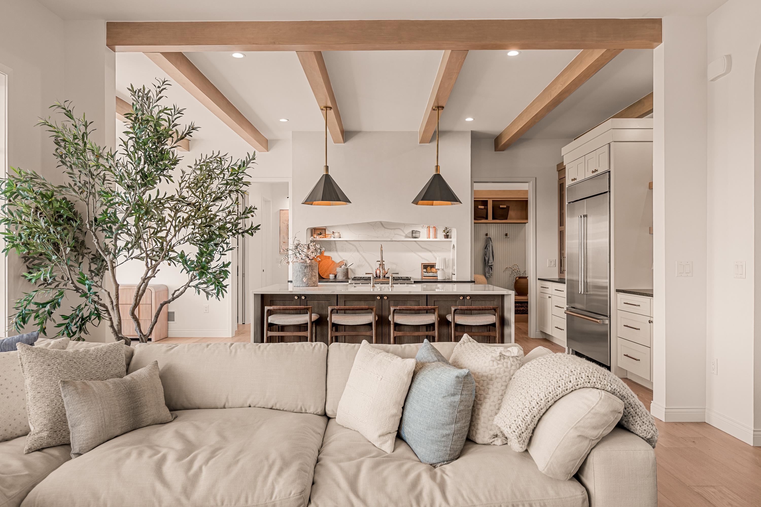 6835 Angelica Trail
