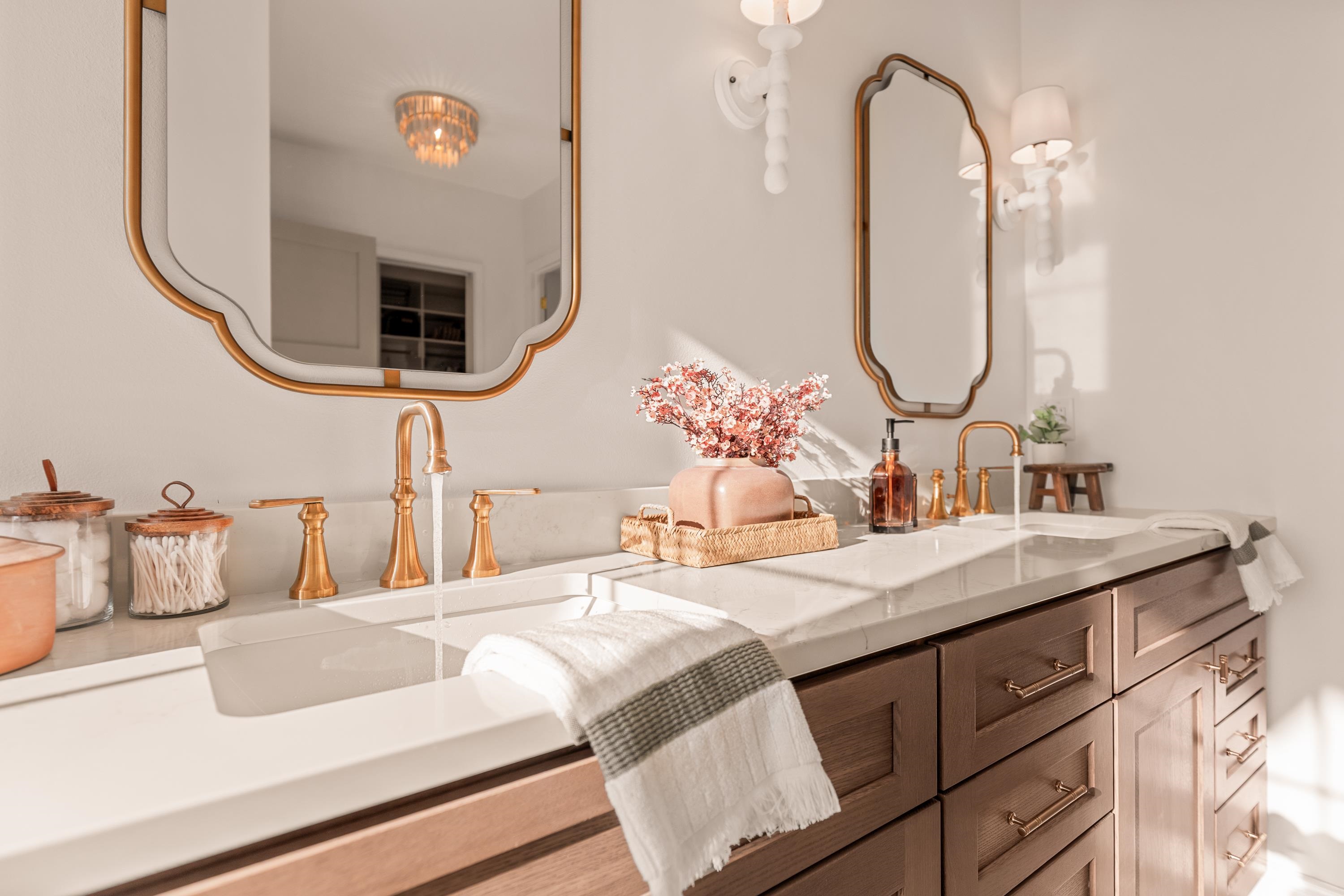 6835 Angelica Trail