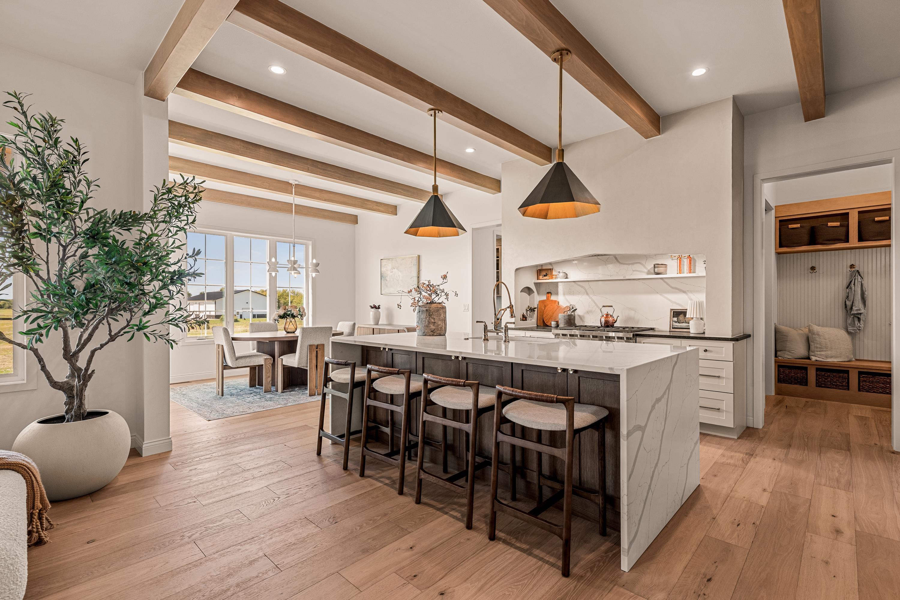 6835 Angelica Trail