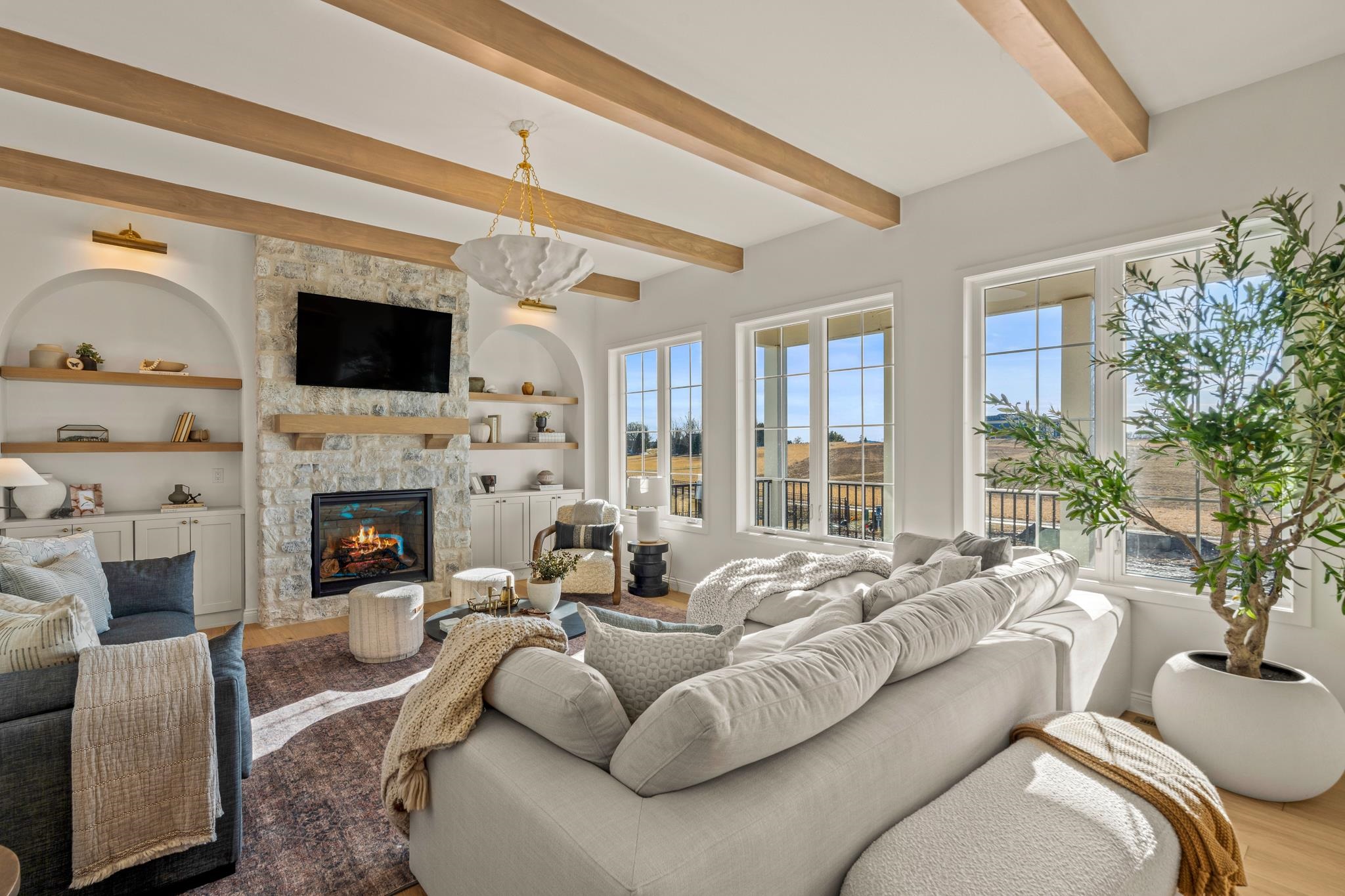 6835 Angelica Trail
