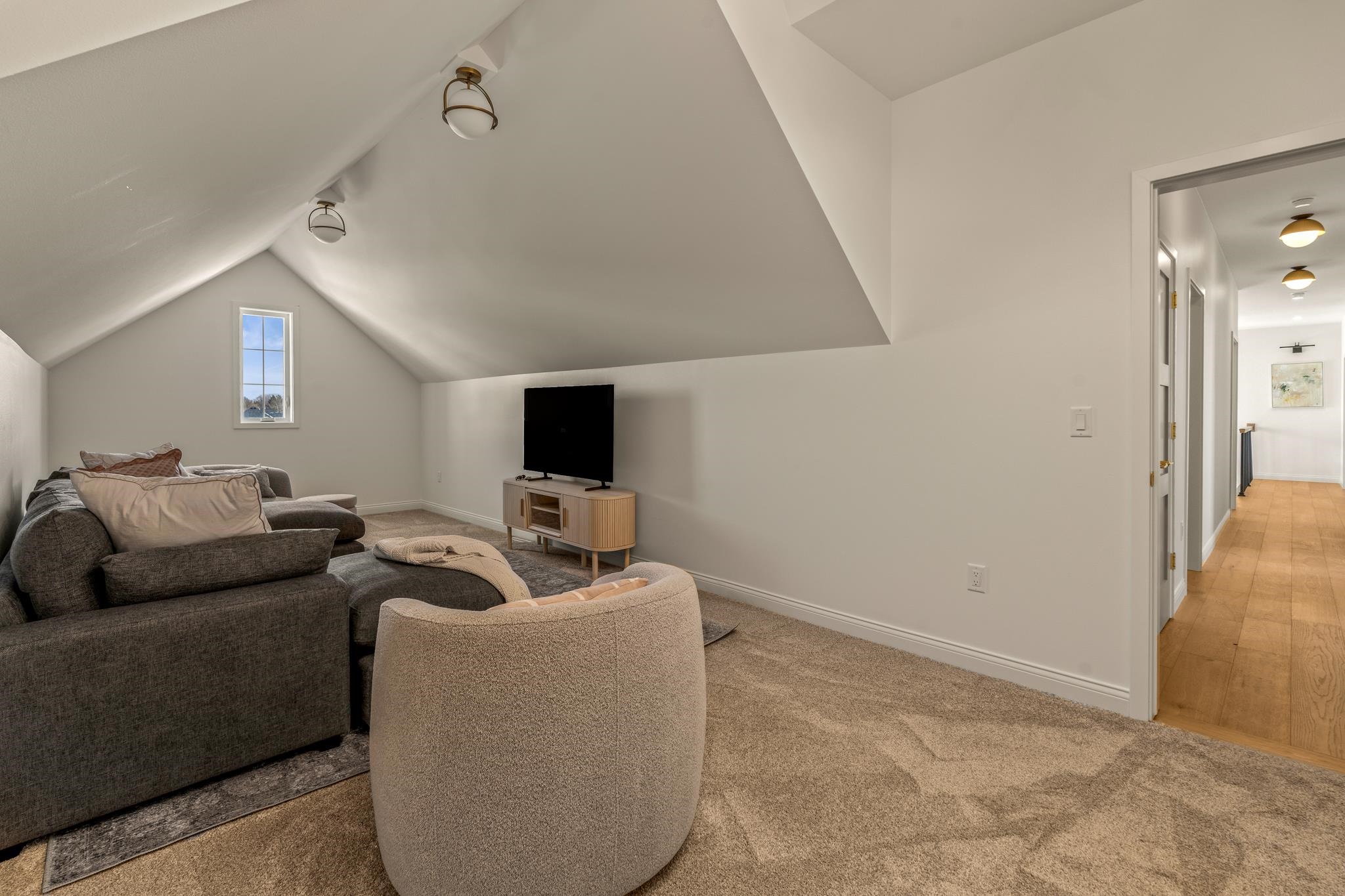 6835 Angelica Trail