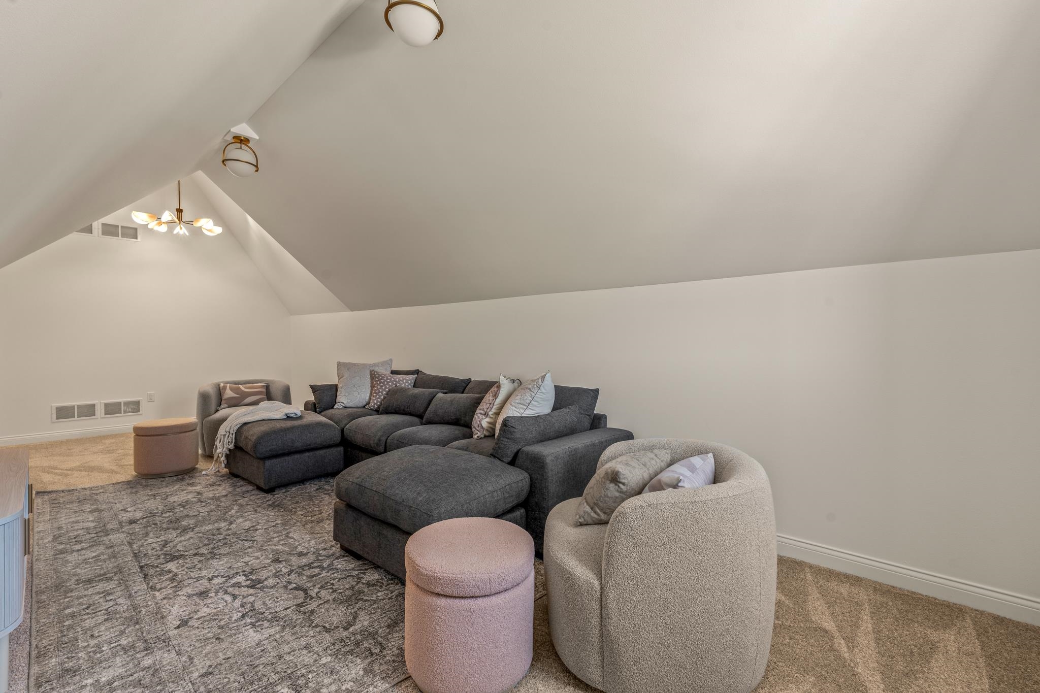 6835 Angelica Trail