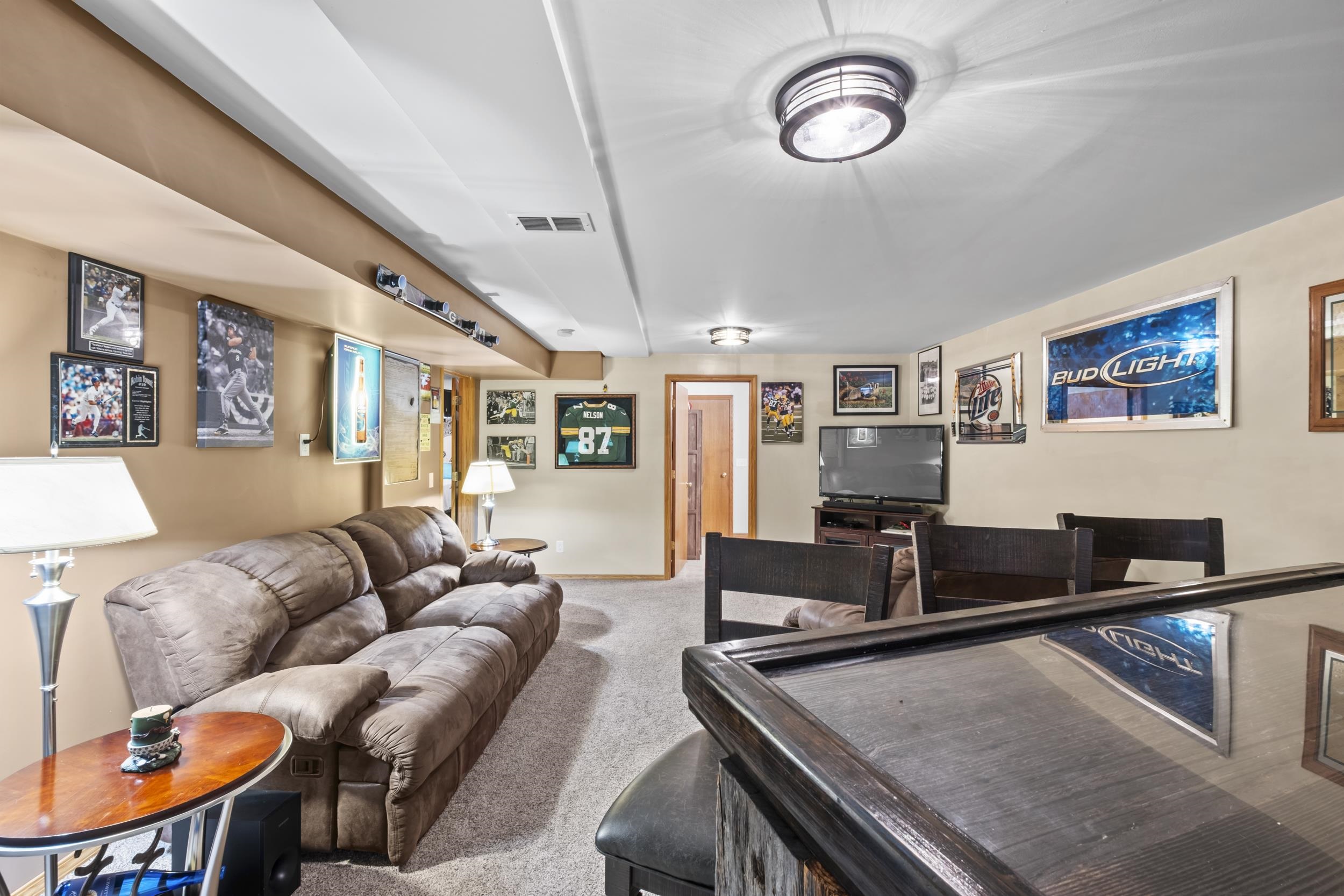 3843 Balmoral Drive