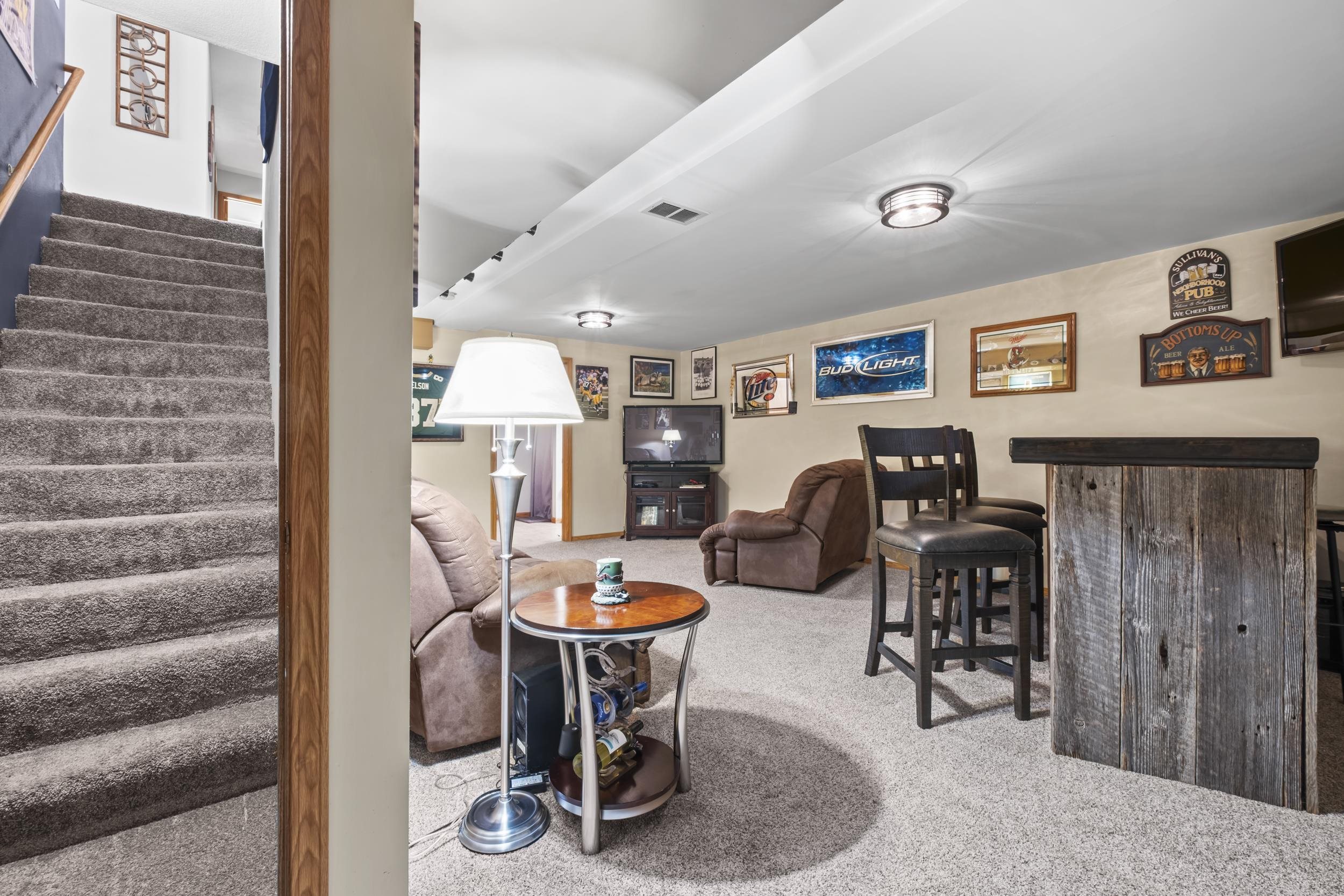 3843 Balmoral Drive