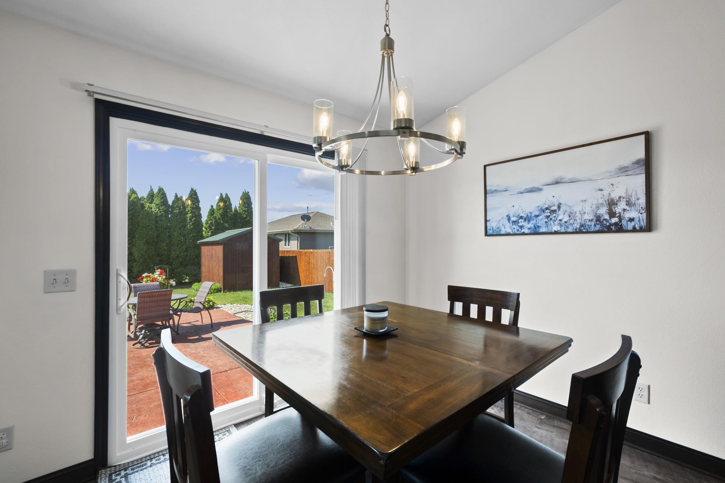 3843 Balmoral Drive