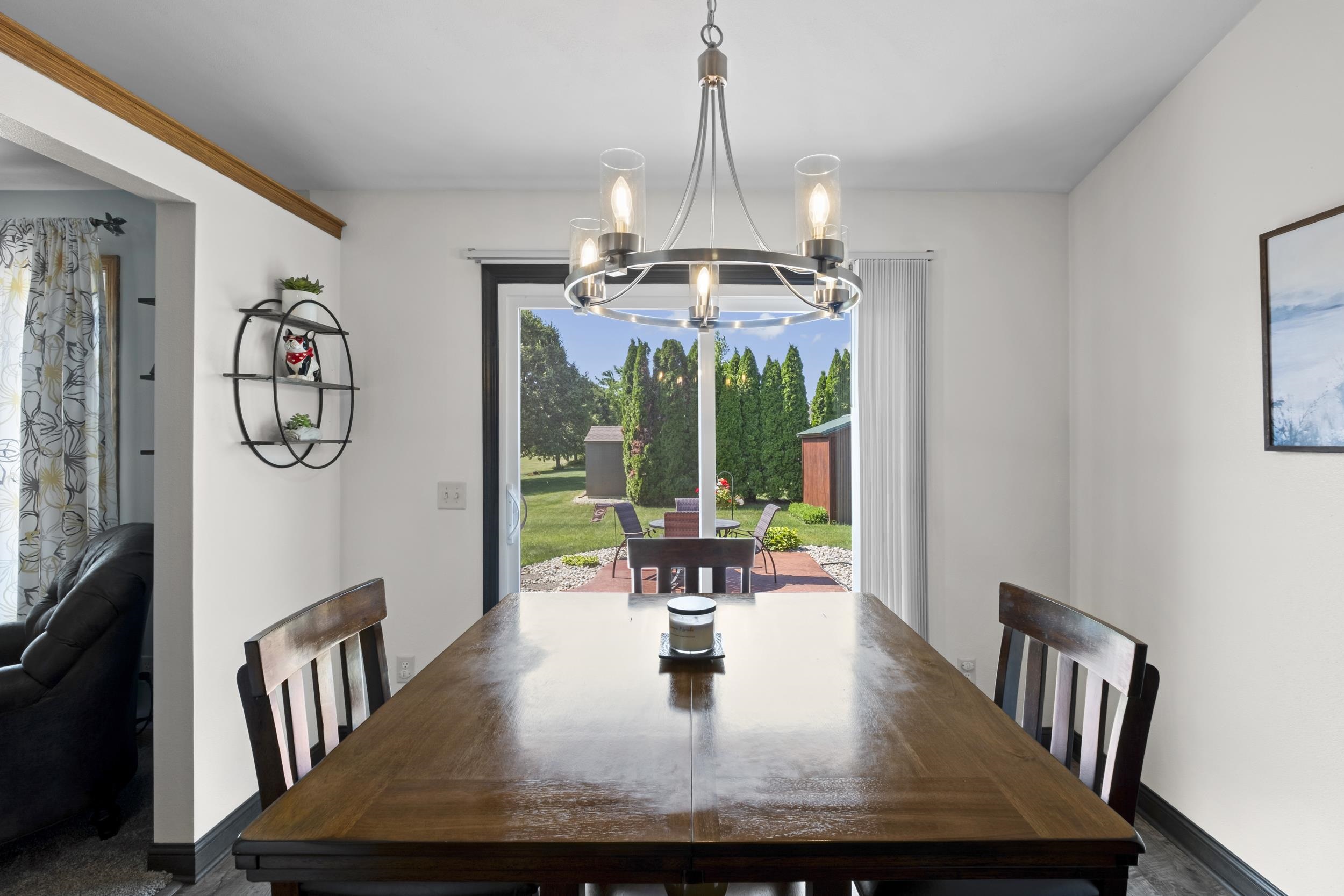 3843 Balmoral Drive