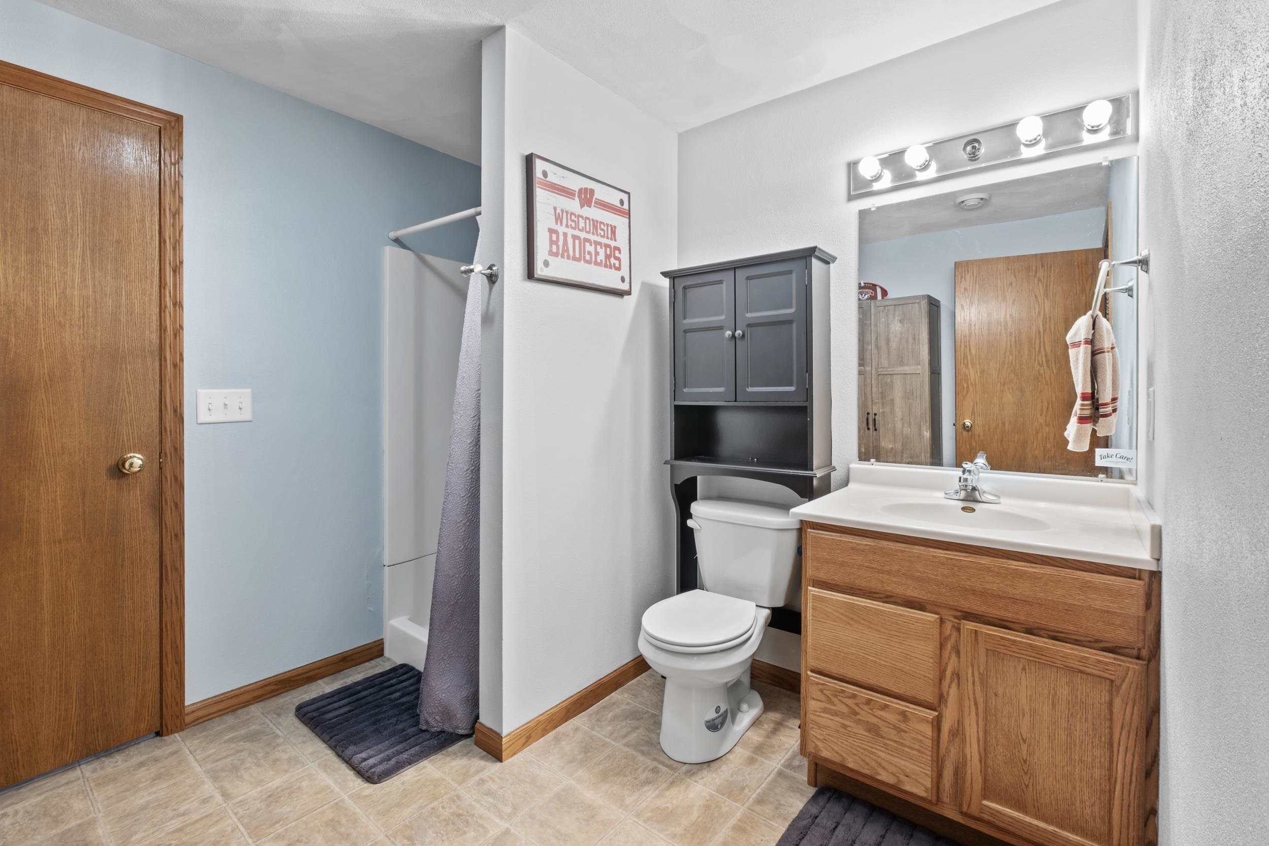 3843 Balmoral Drive