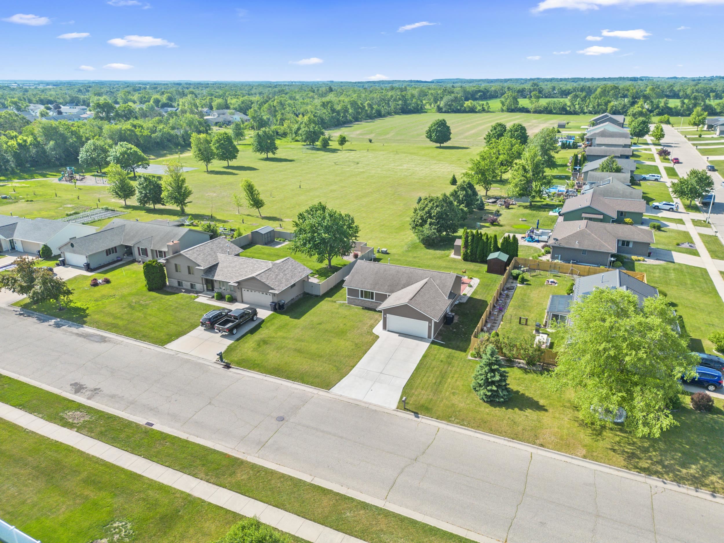 3843 Balmoral Drive