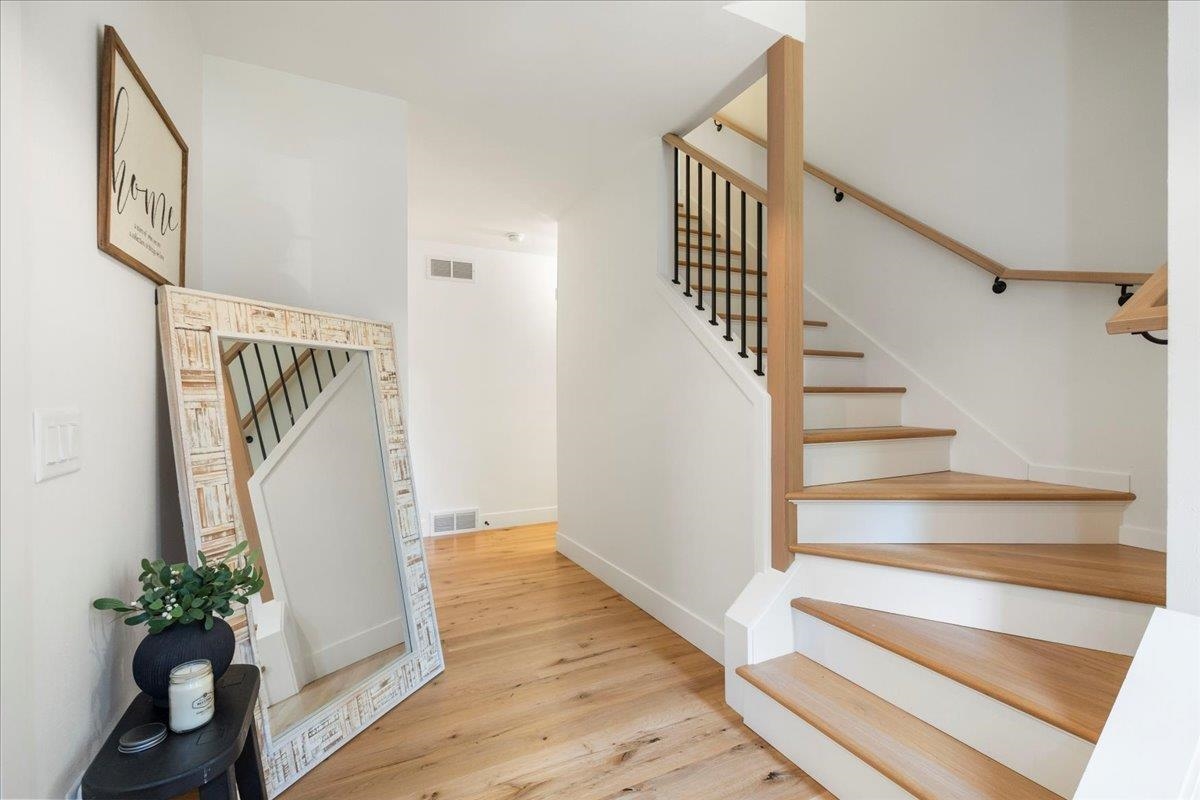 5 Hodgson Court