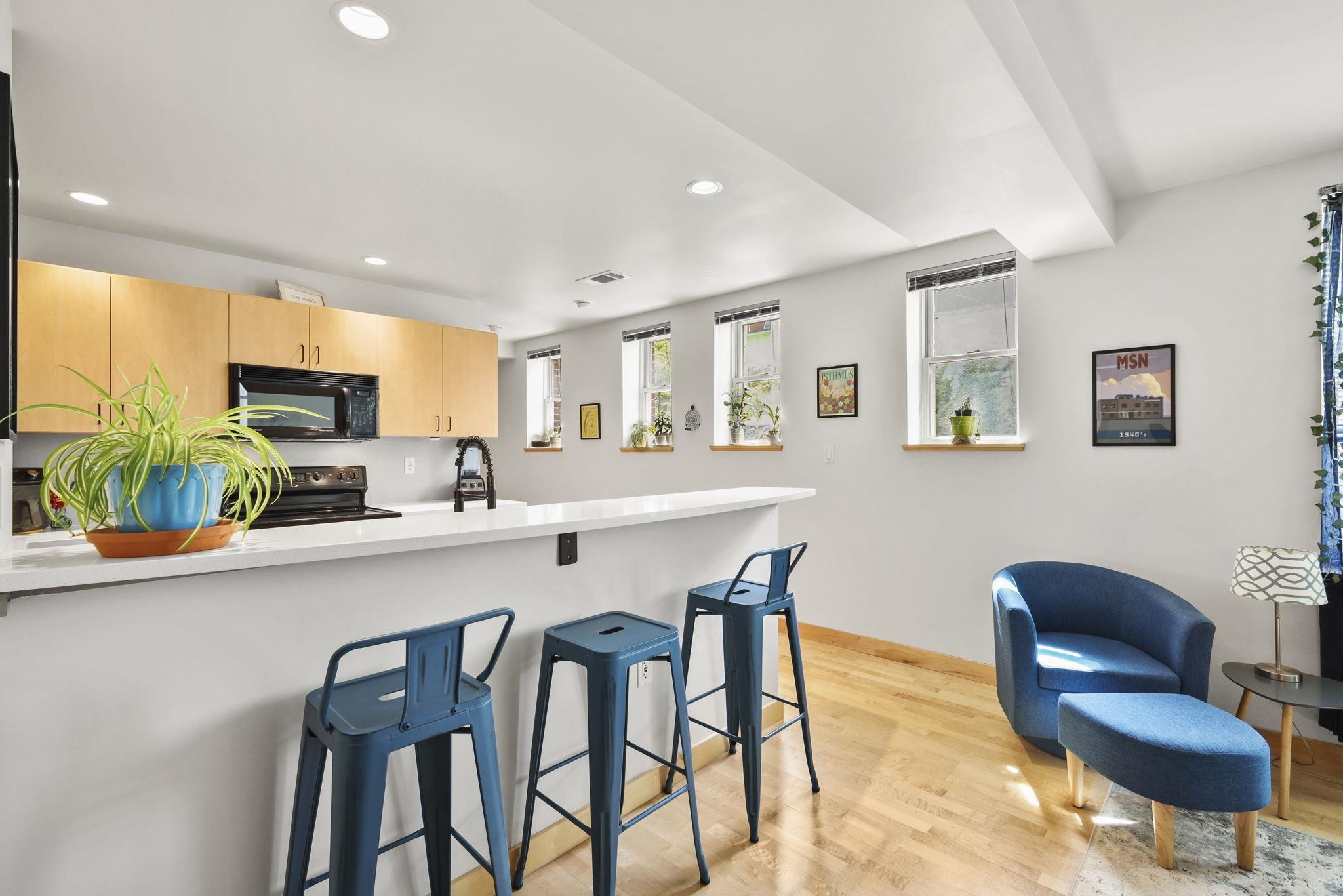 111 N Hamilton Street 202