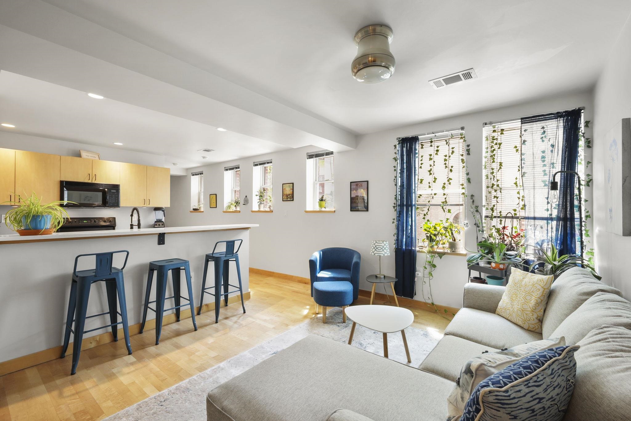 111 N Hamilton Street 202