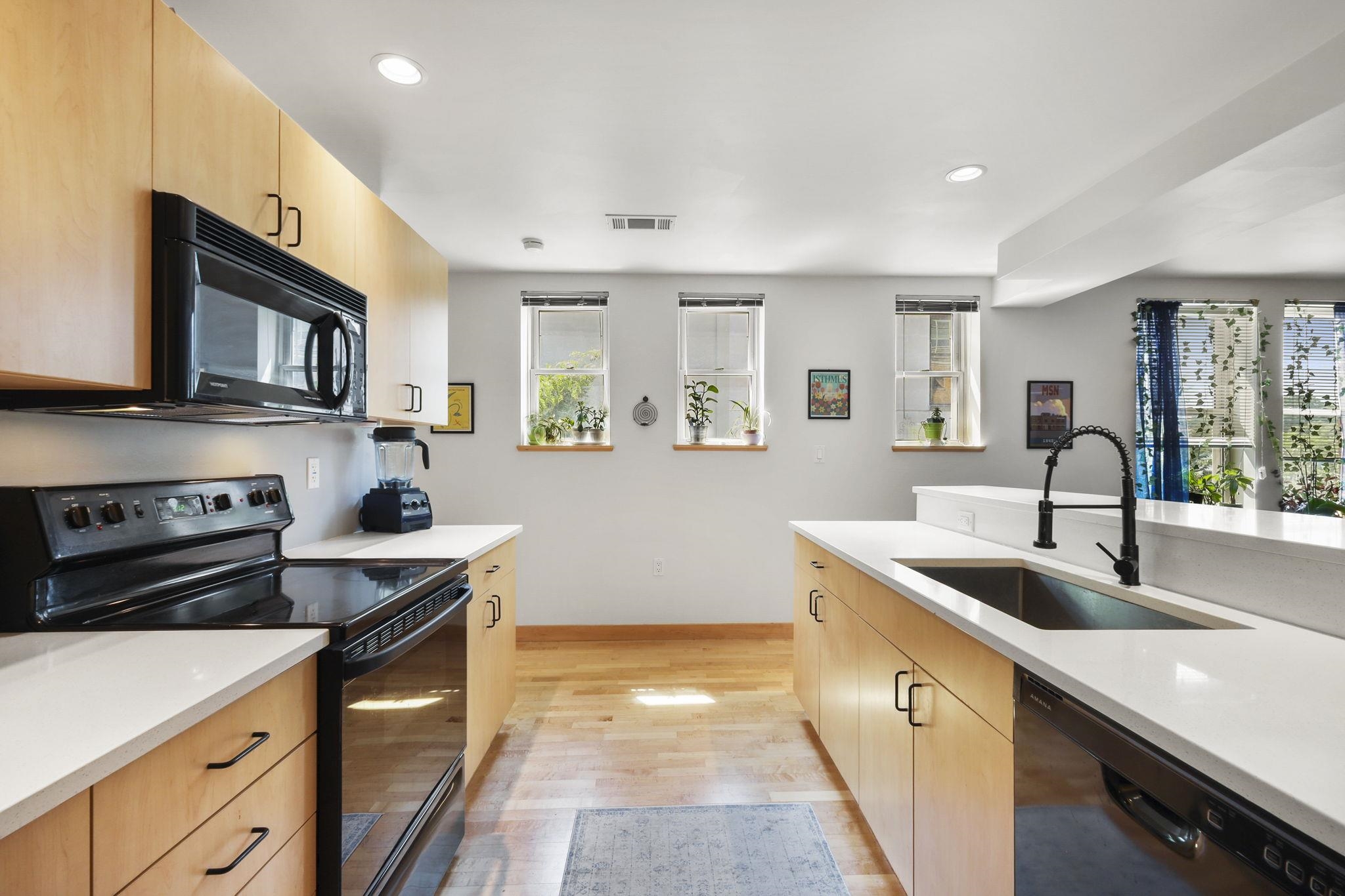 111 N Hamilton Street 202