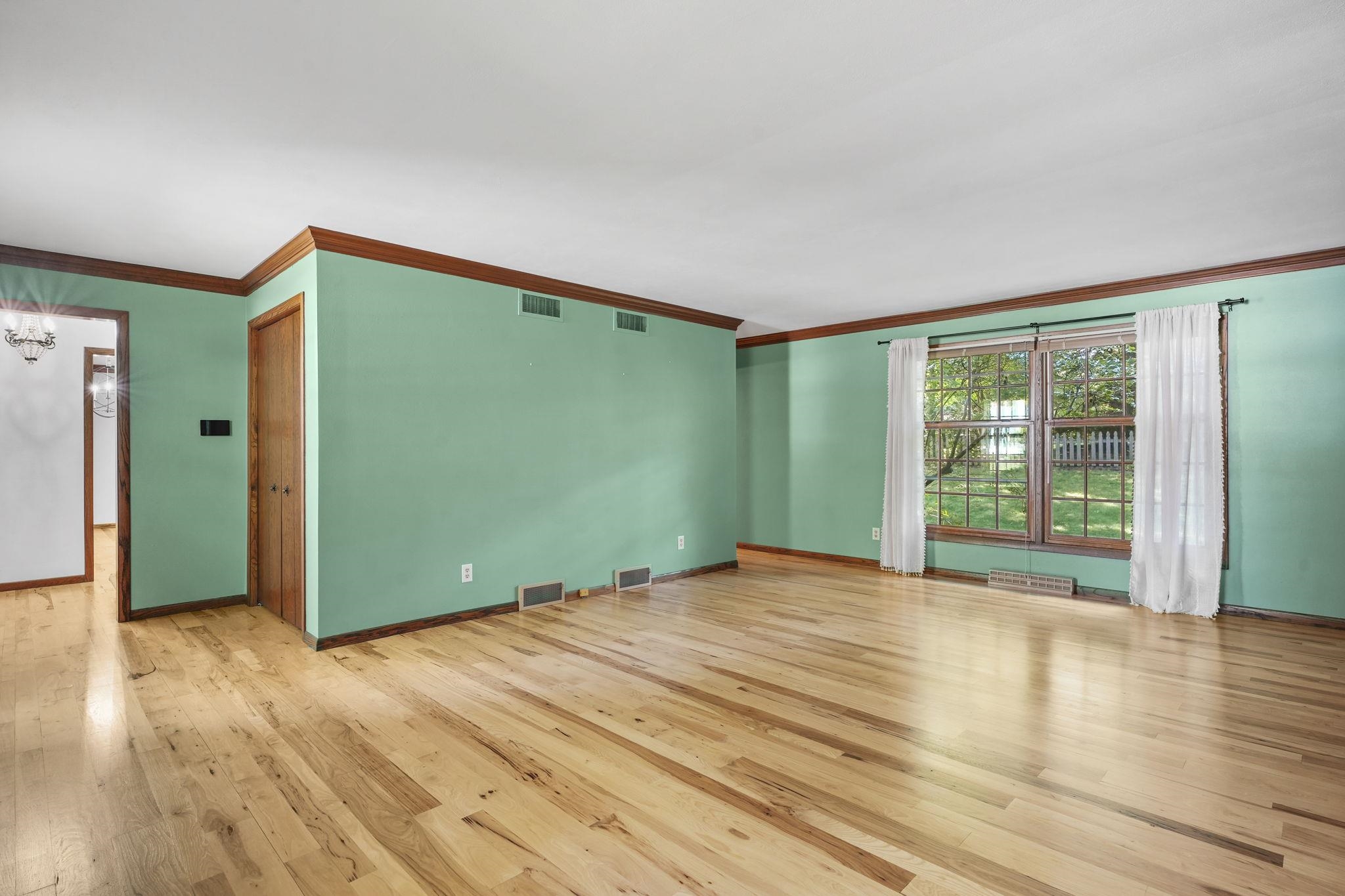 306 Walnut Grove Drive