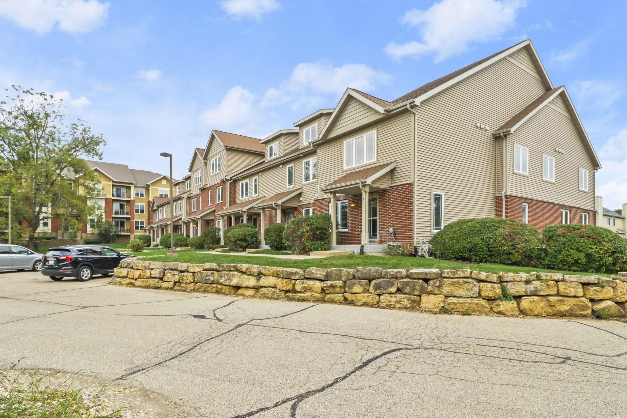 3902 Maple Grove Drive 9