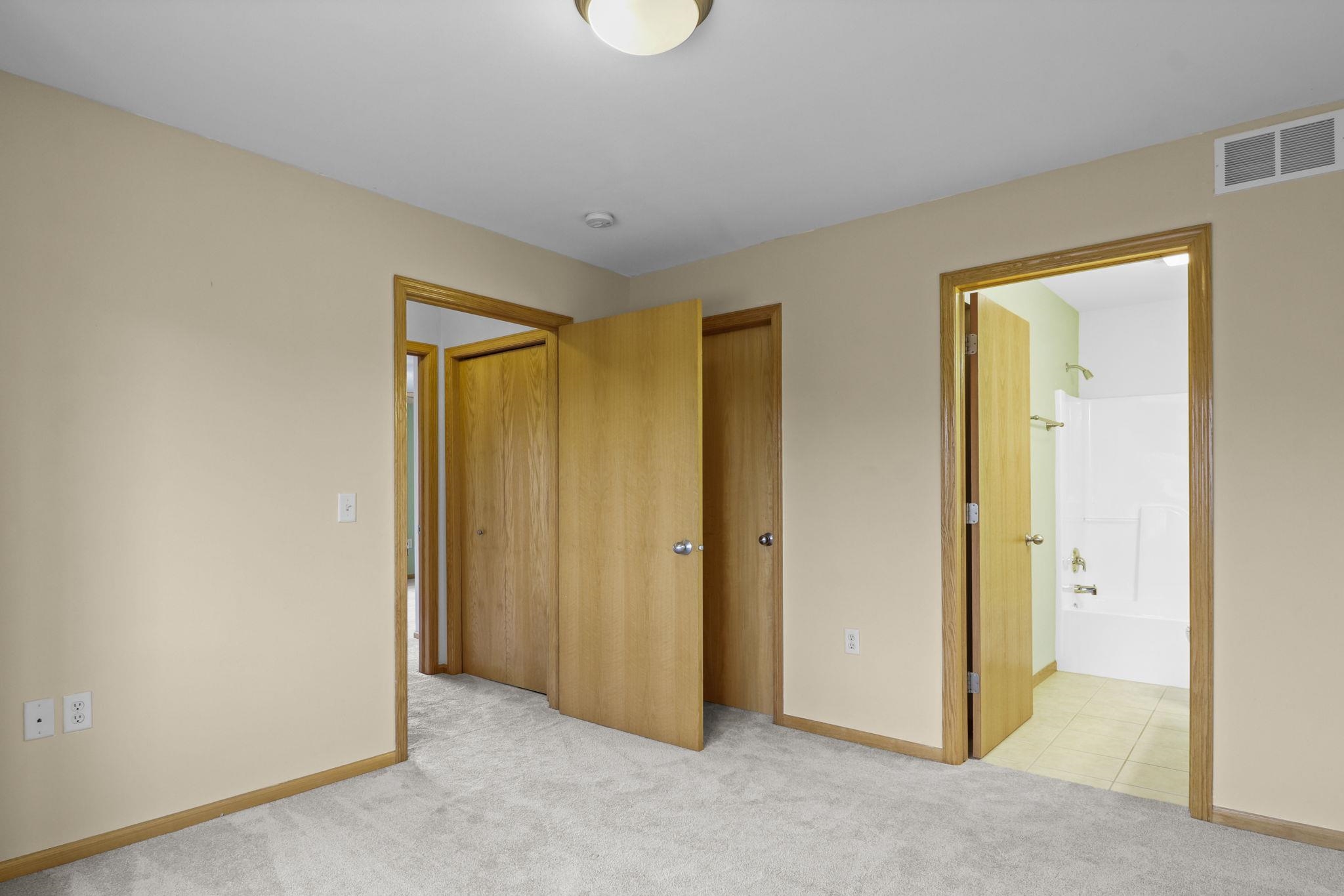 3902 Maple Grove Drive 9