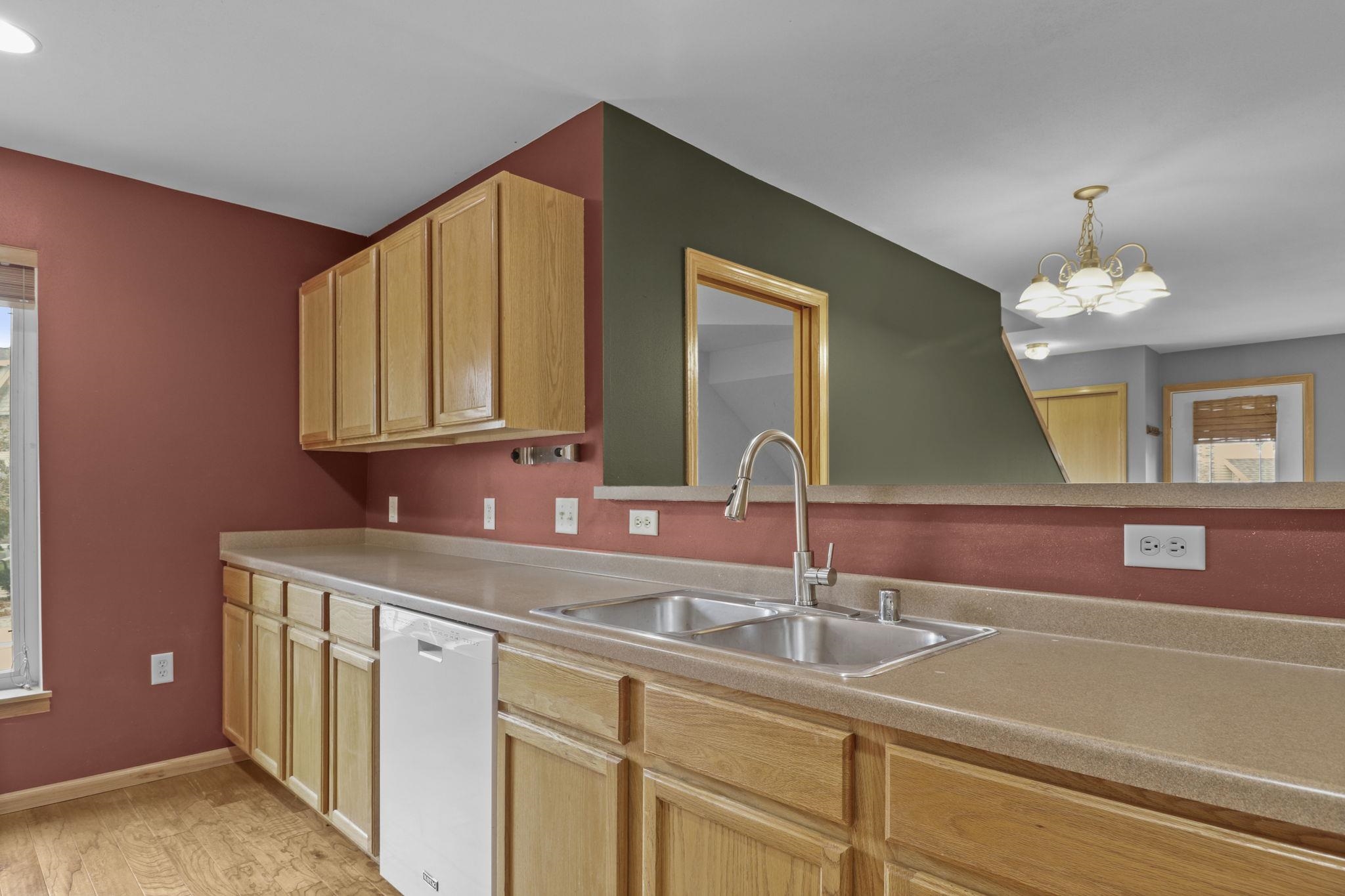 3902 Maple Grove Drive 9
