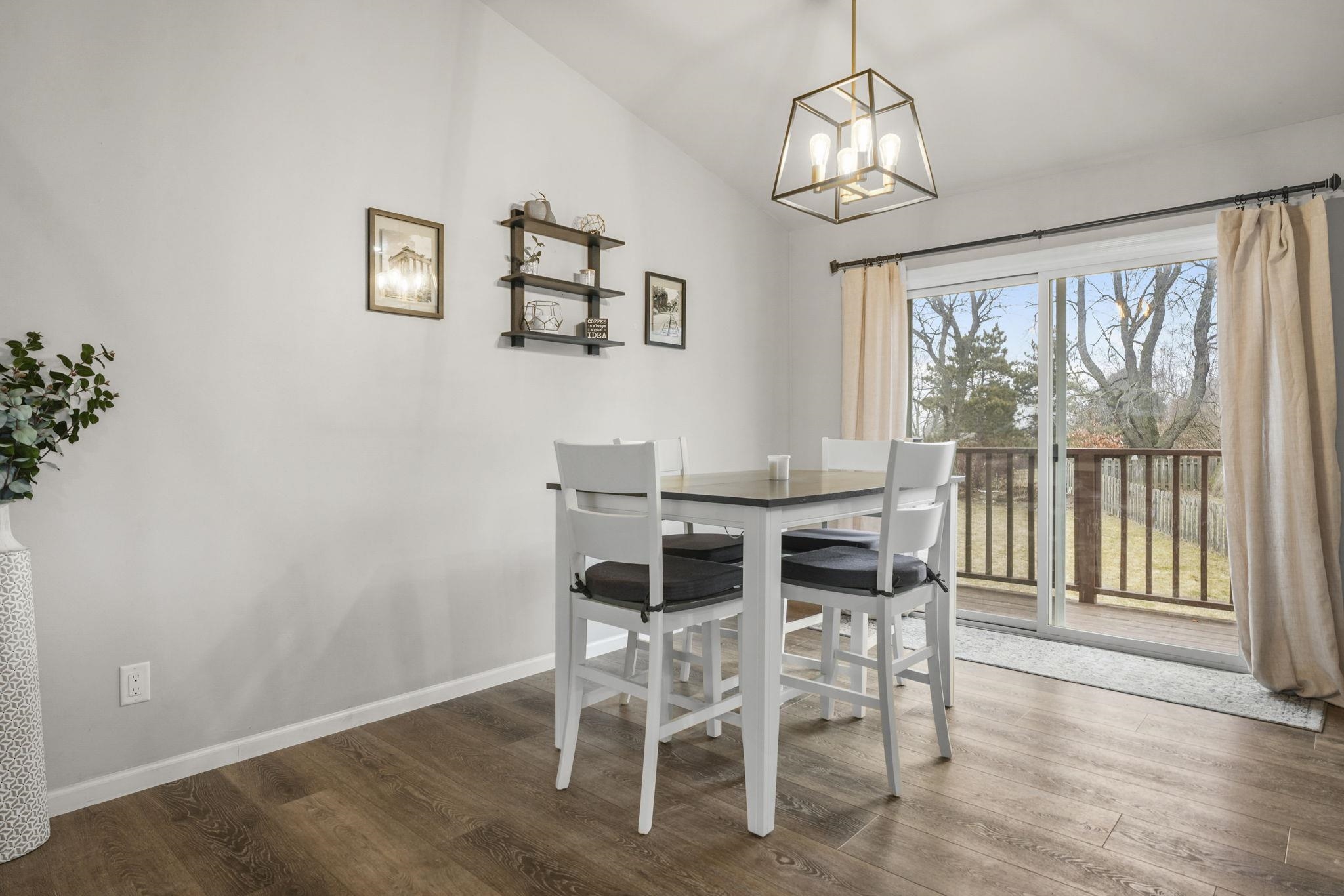 3266 Box Hill Road