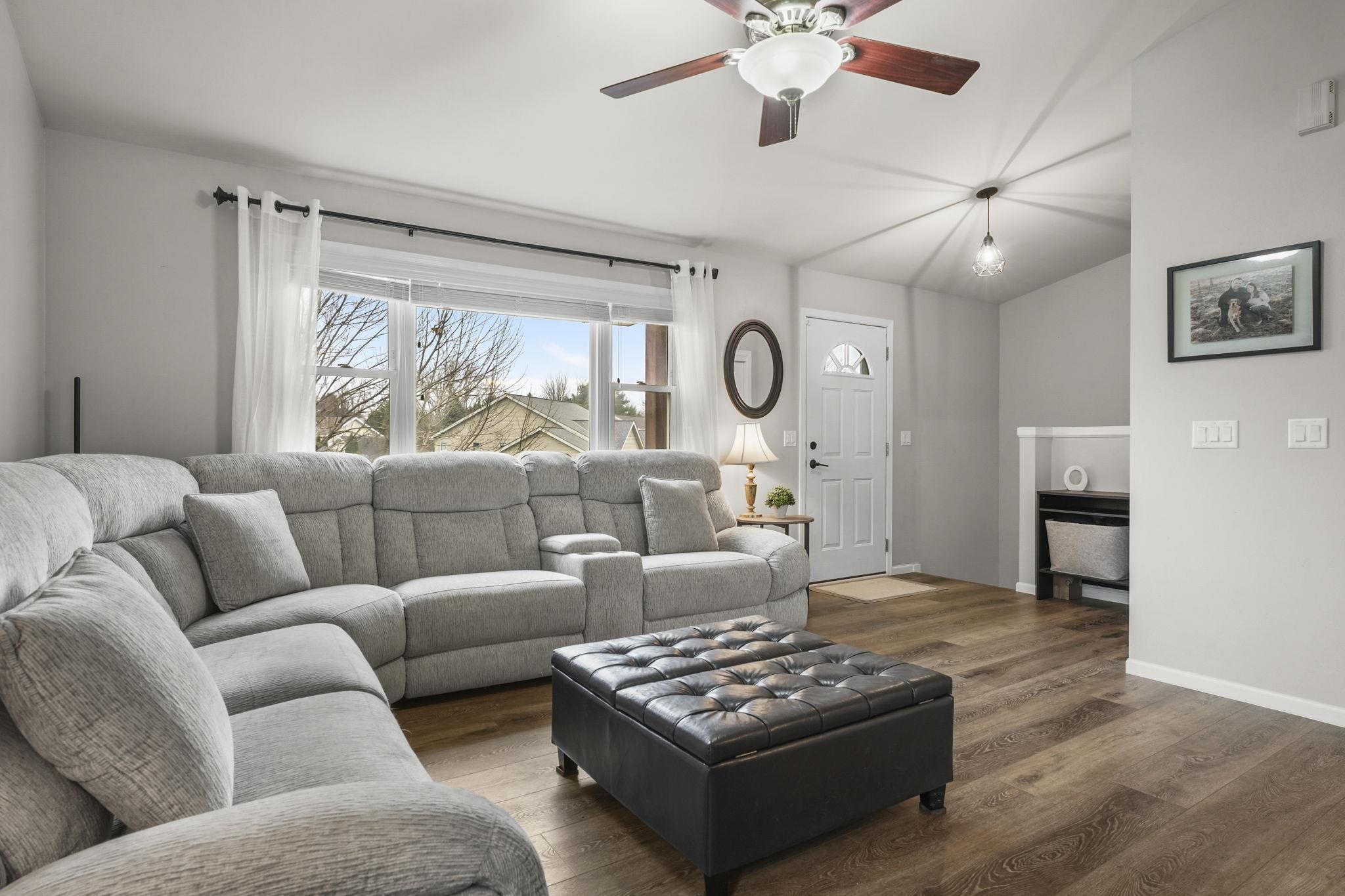 3266 Box Hill Road