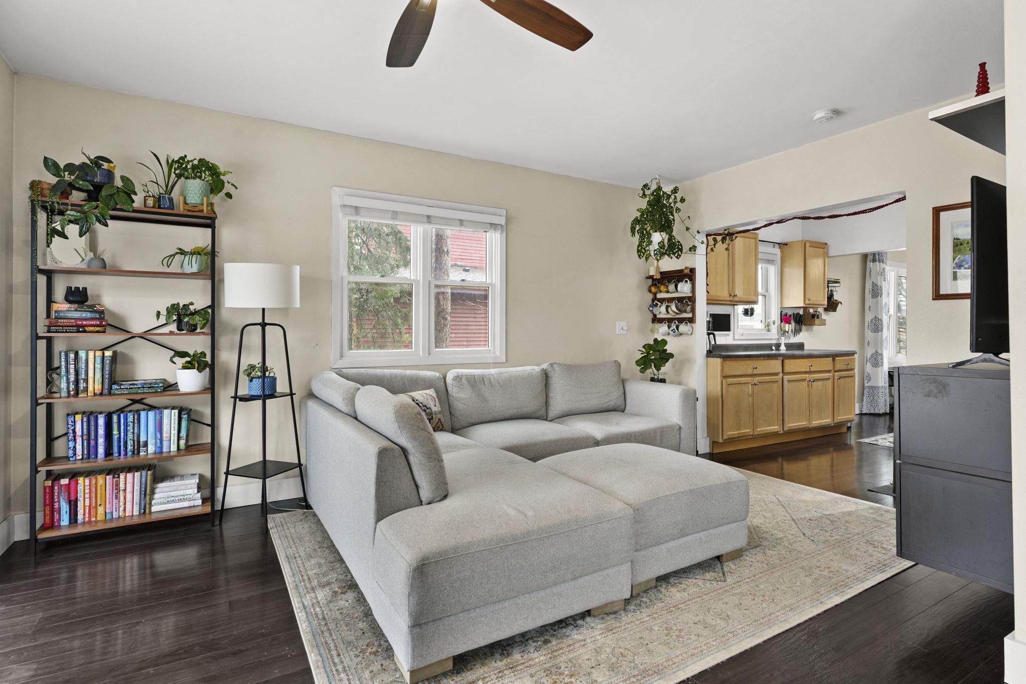 9 N Grand Avenue
