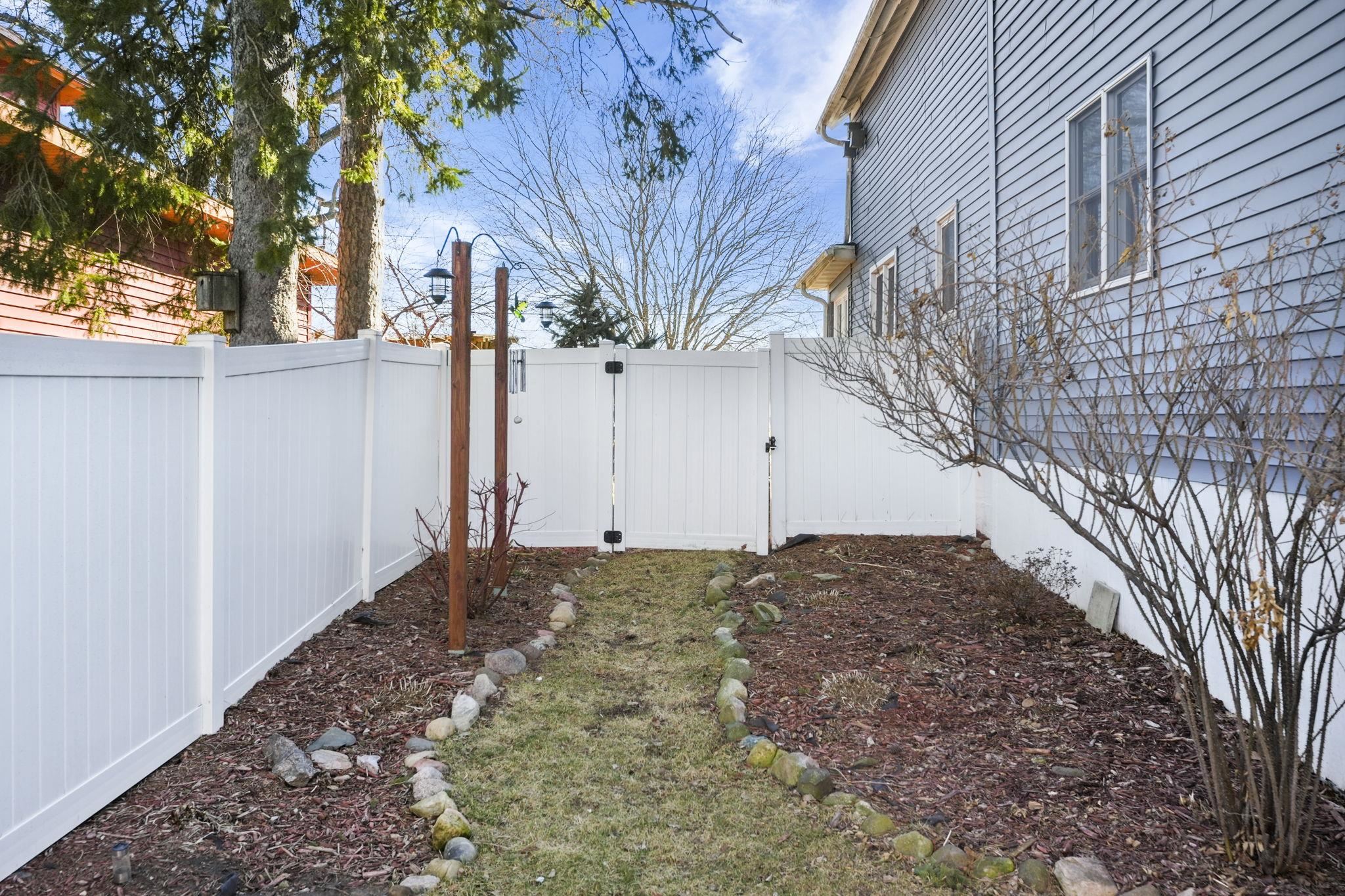 9 N Grand Avenue