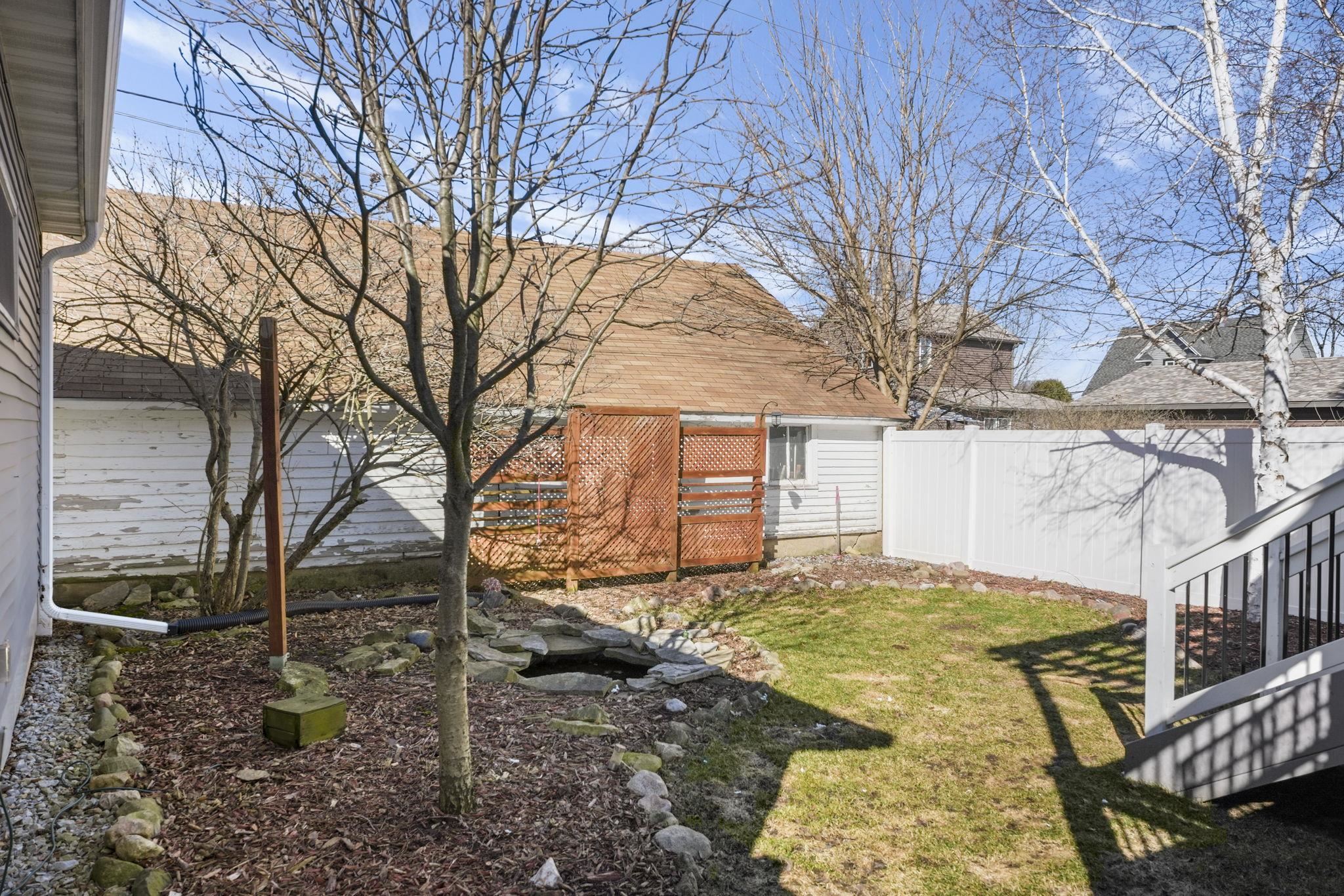9 N Grand Avenue