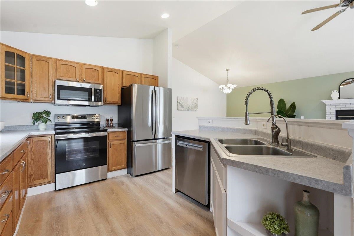 142 Meadow Ridge Lane