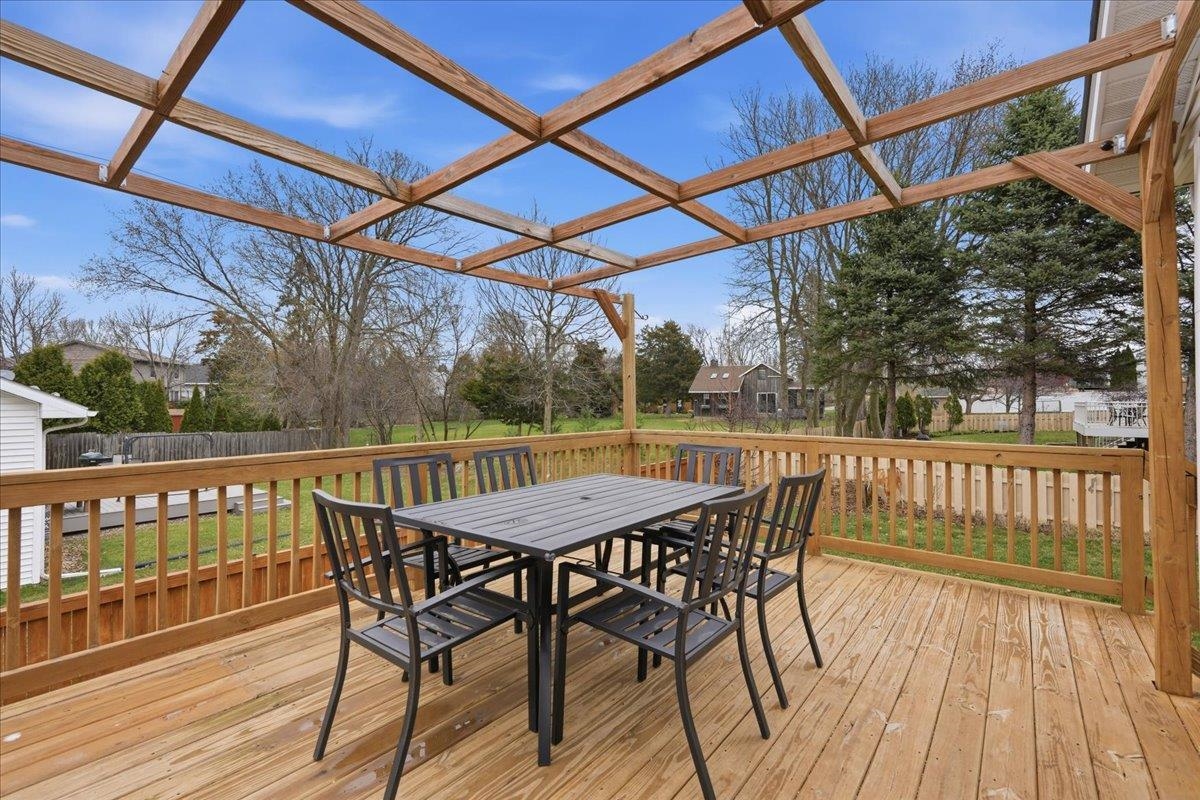 142 Meadow Ridge Lane